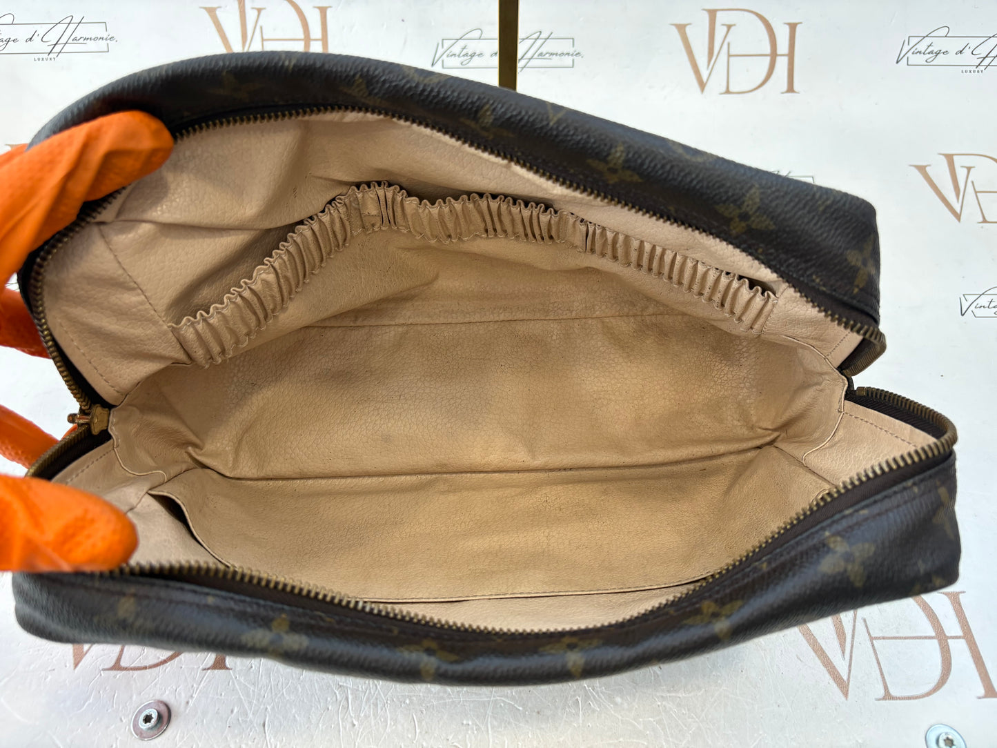 018416 - Louis Vuitton Trousse Toilette 28