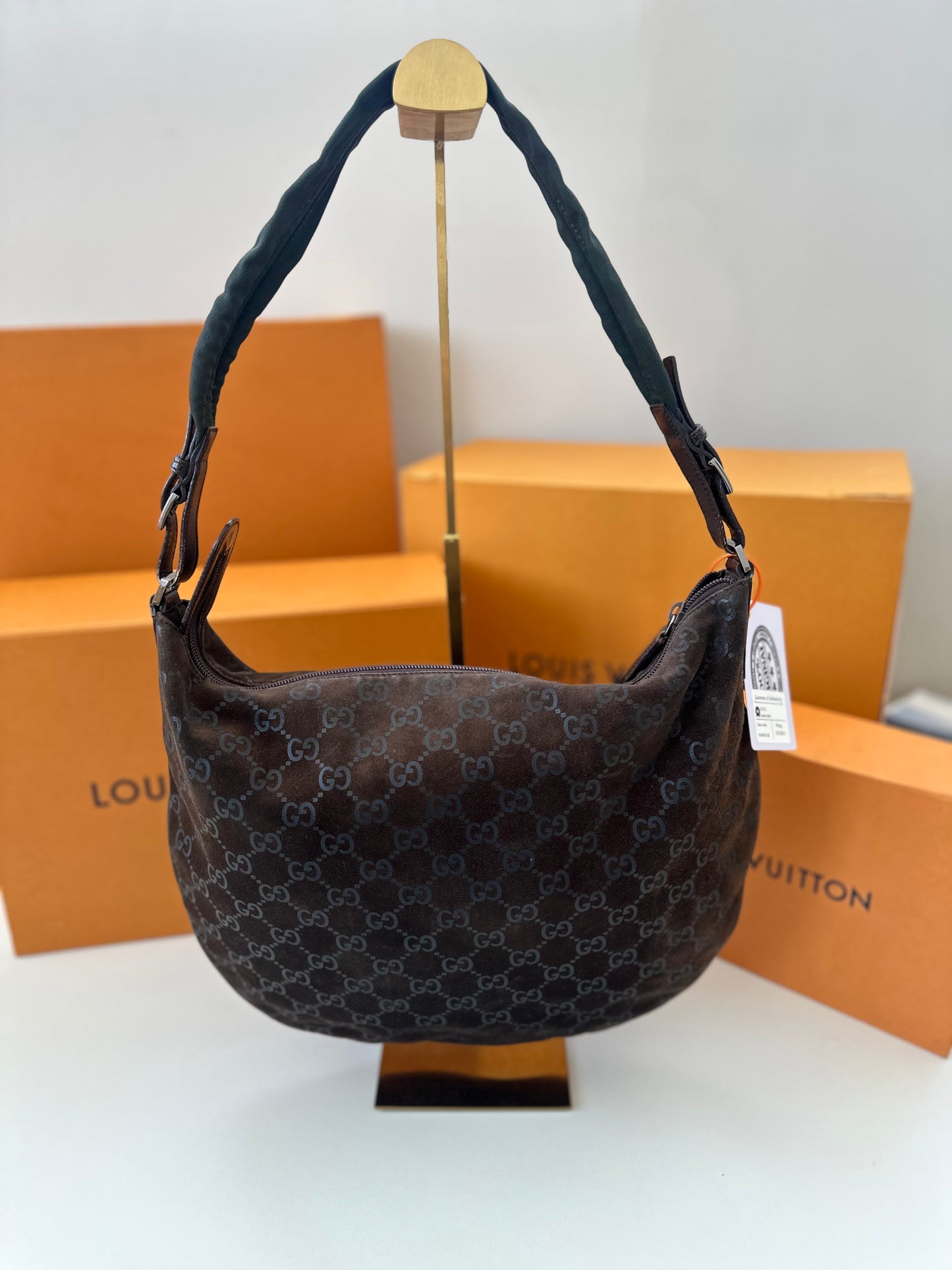 Gucci Suede Dark