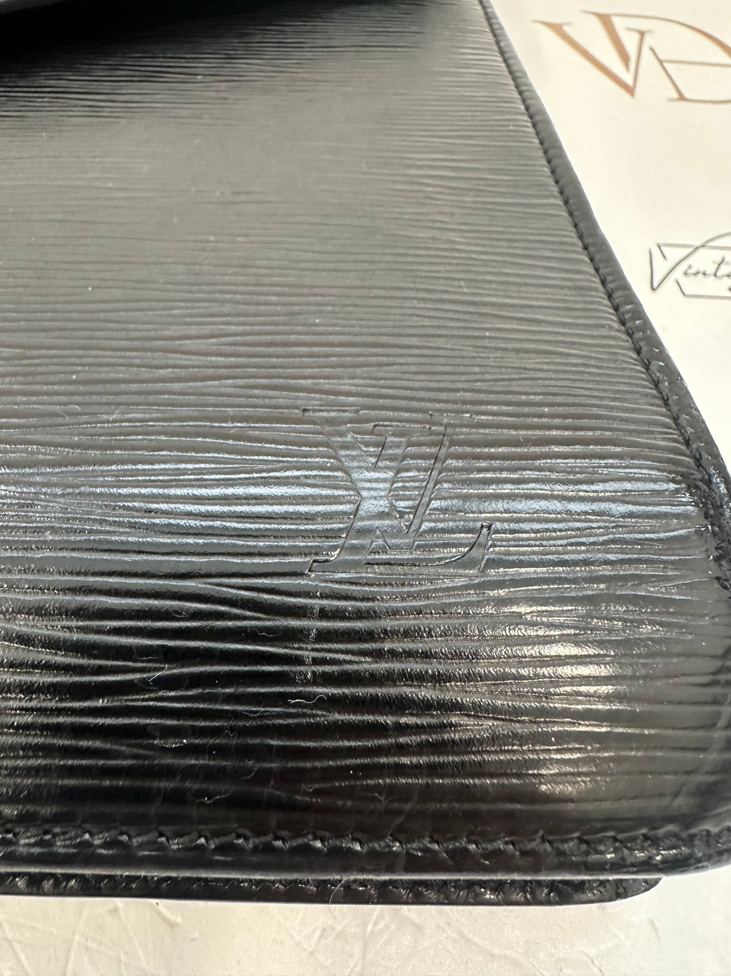 017873 - Louis Vuitton Epi Serviette