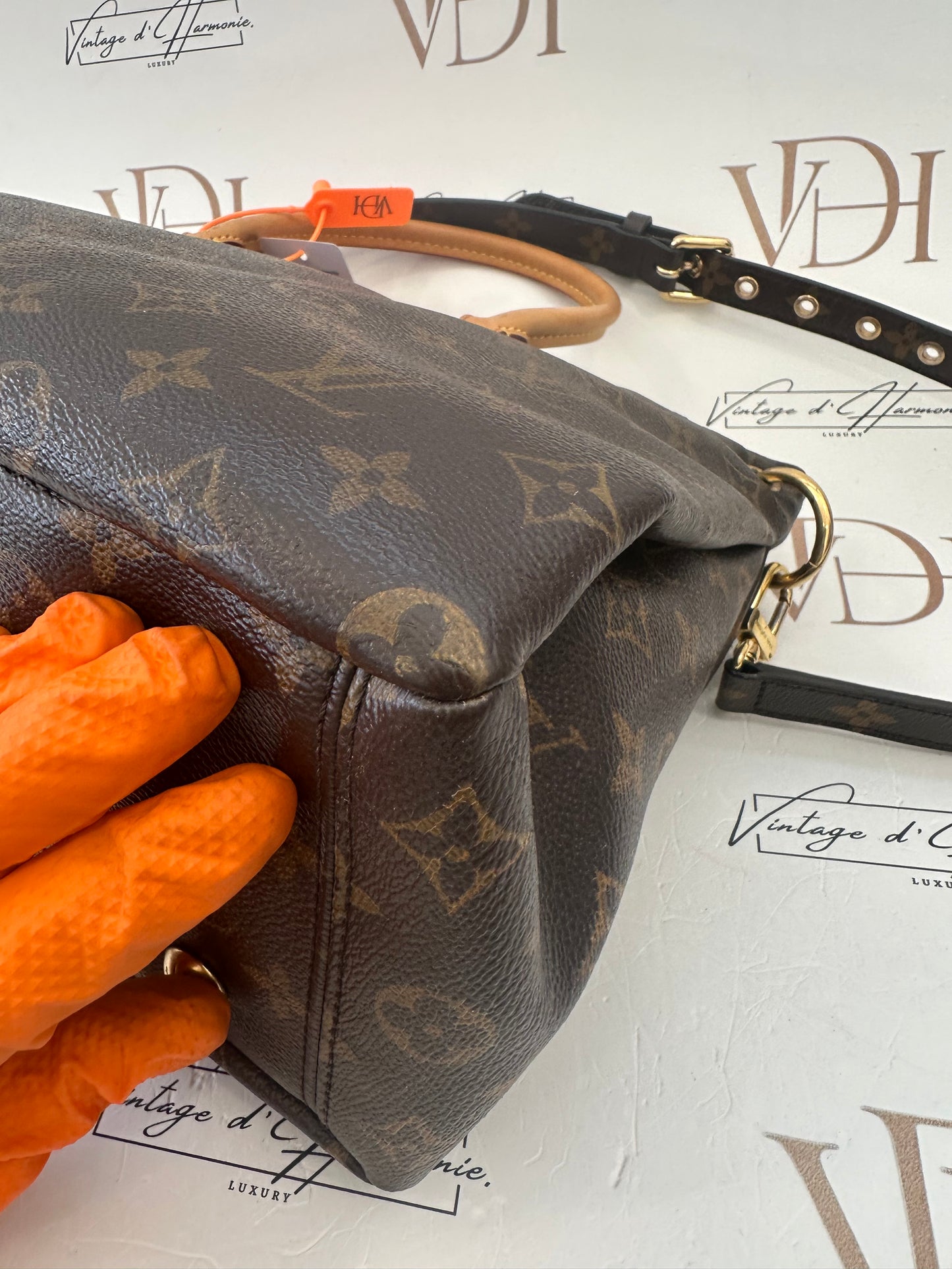 382655 - Louis Vuitton Pallas