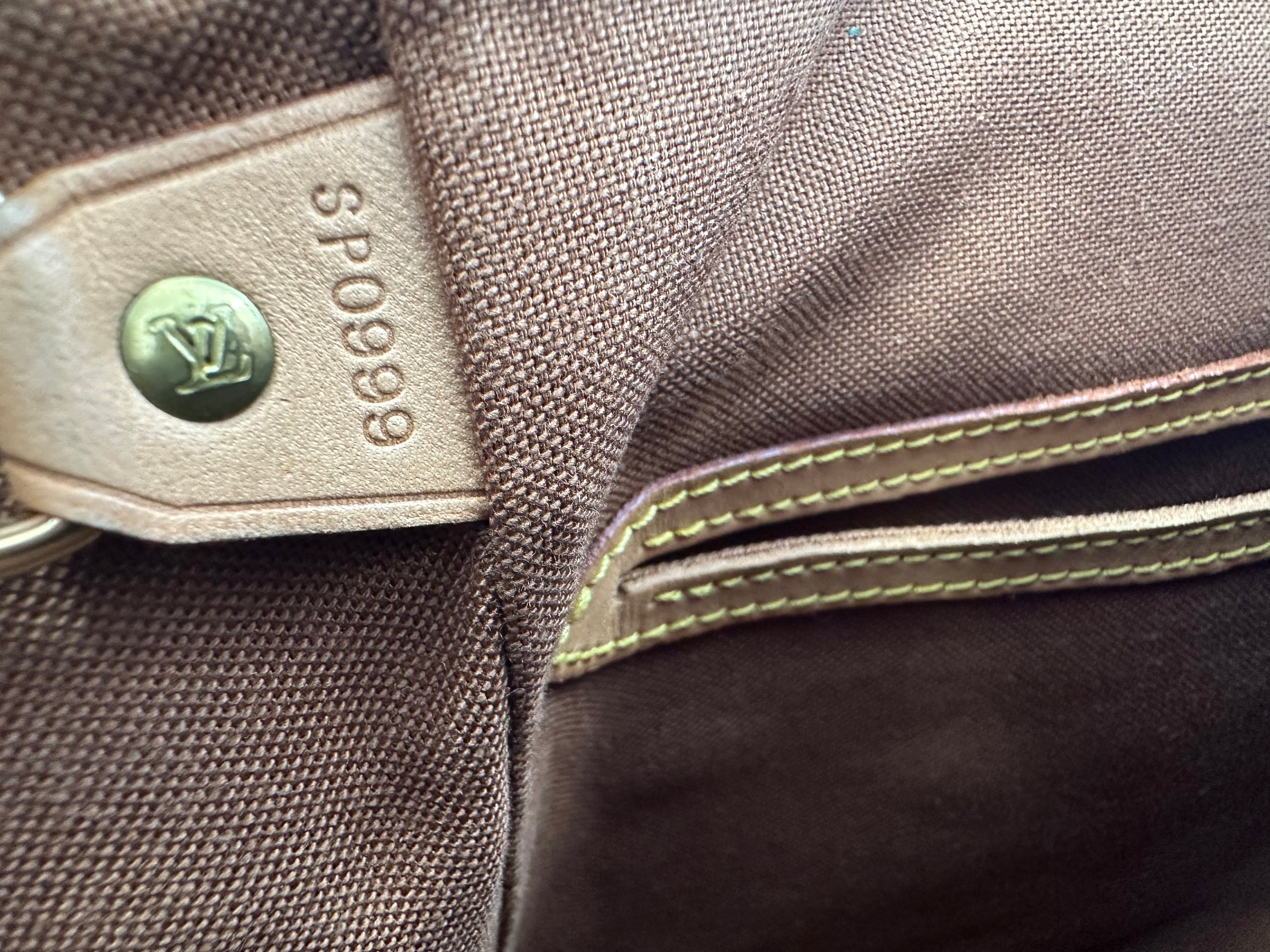 Louis Vuitton Montsouris MM