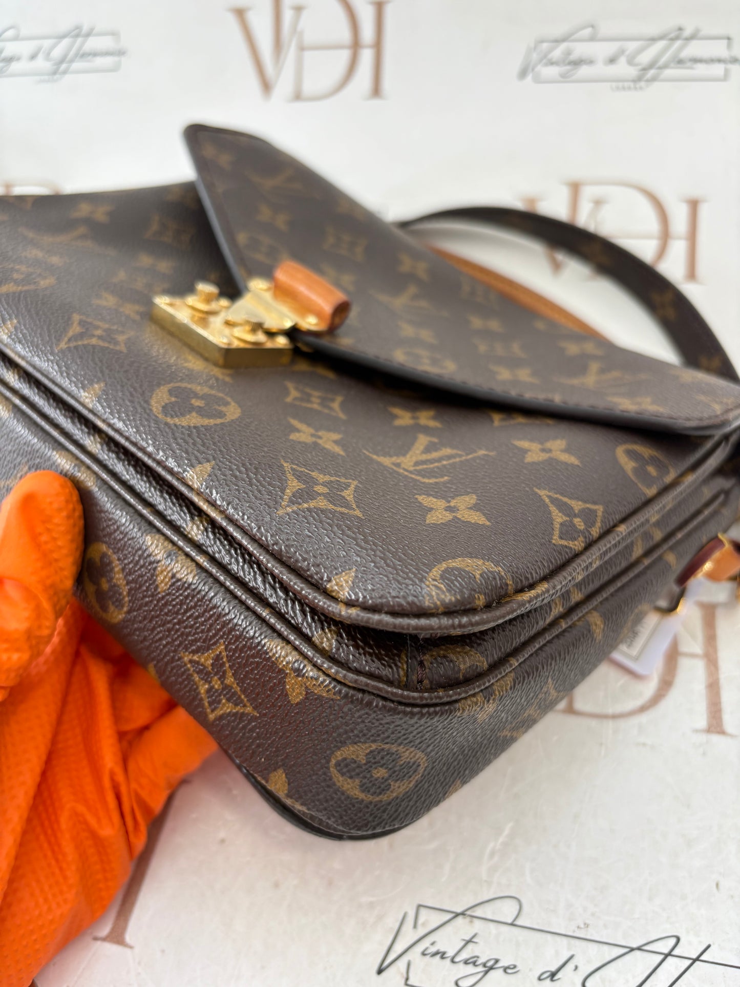 200811 - Metis Louis Vuitton