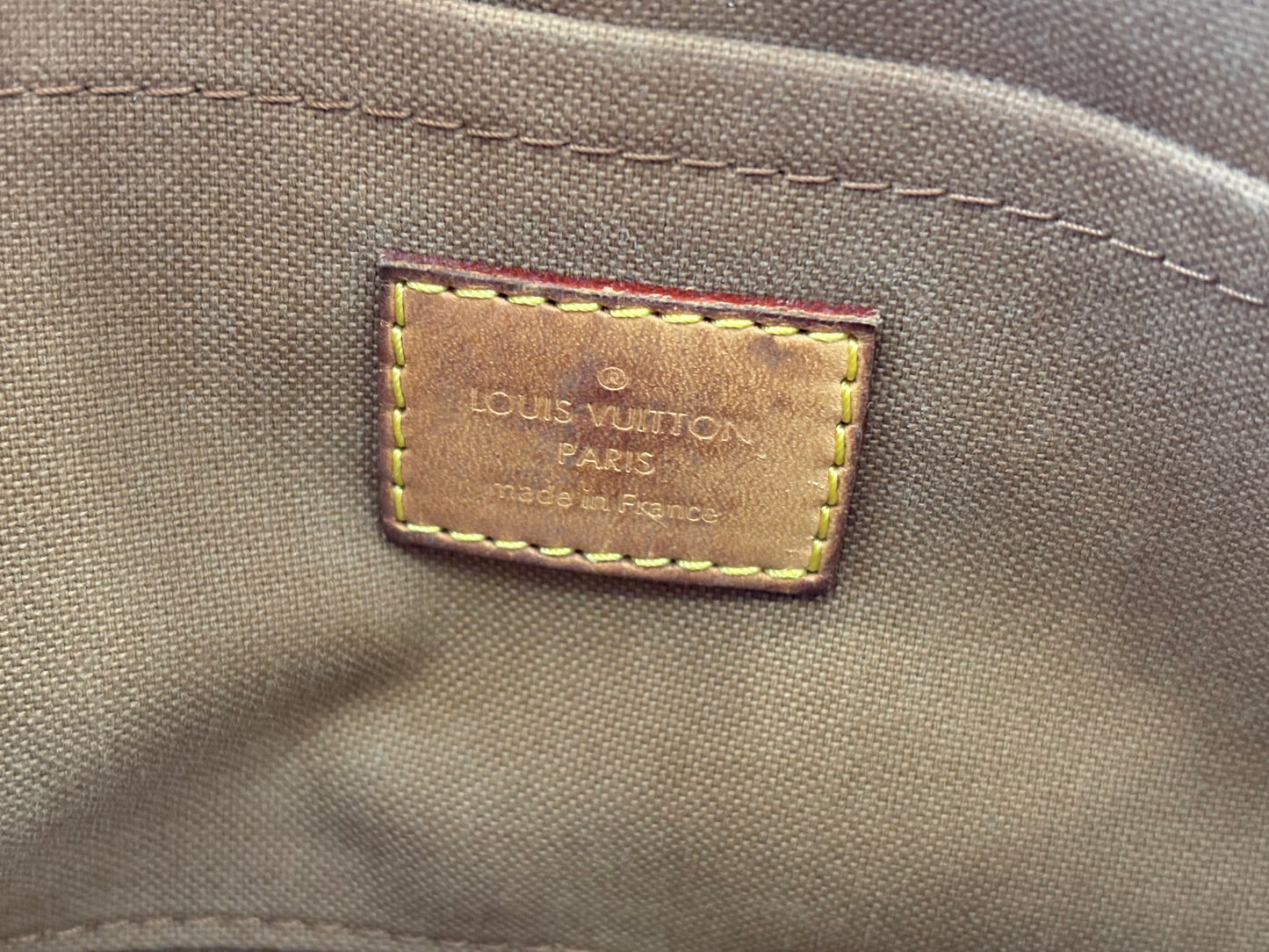 383615 - Louis Vuitton Multipochette