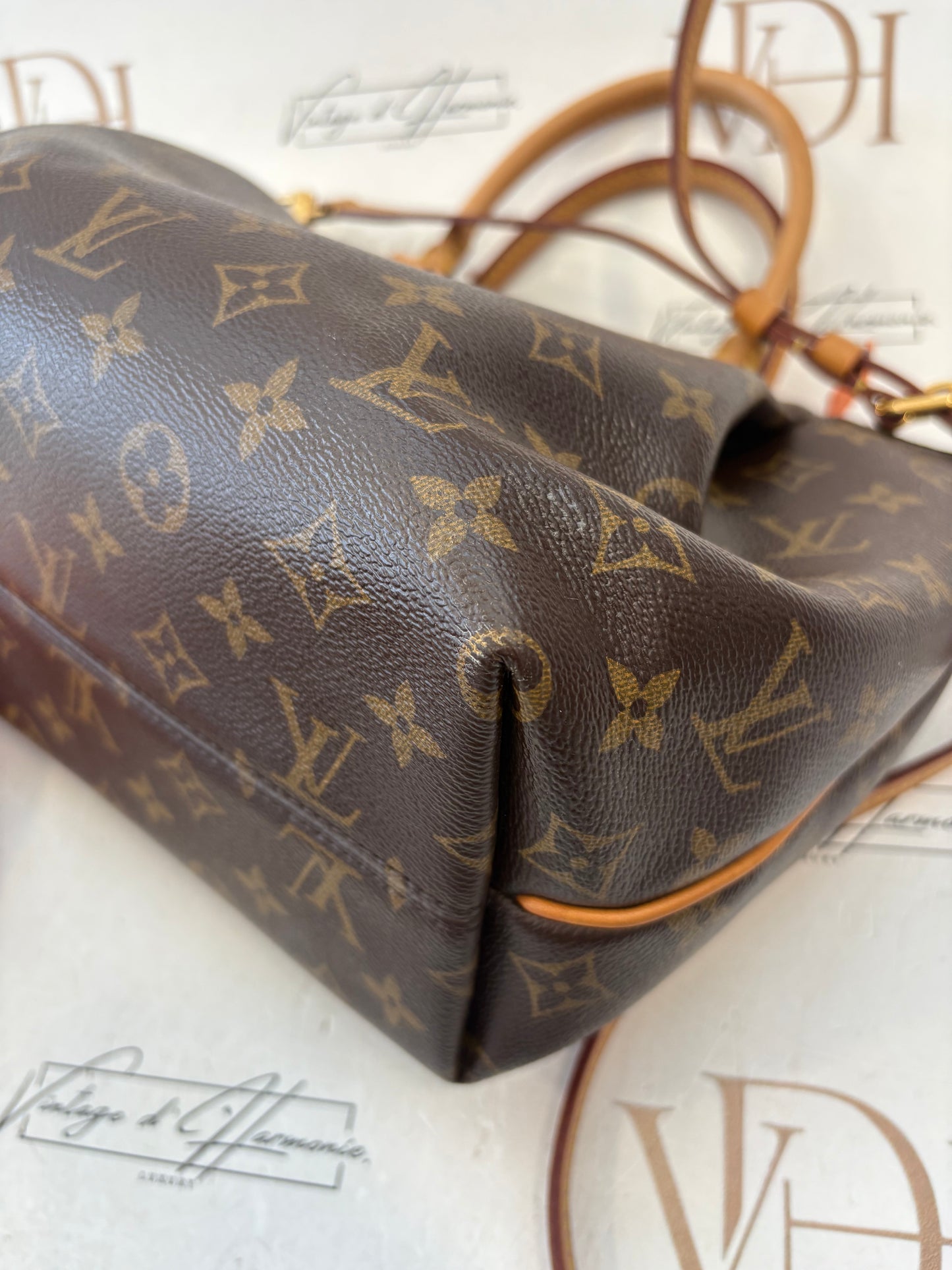 383325 - Louis Vuitton Turenne