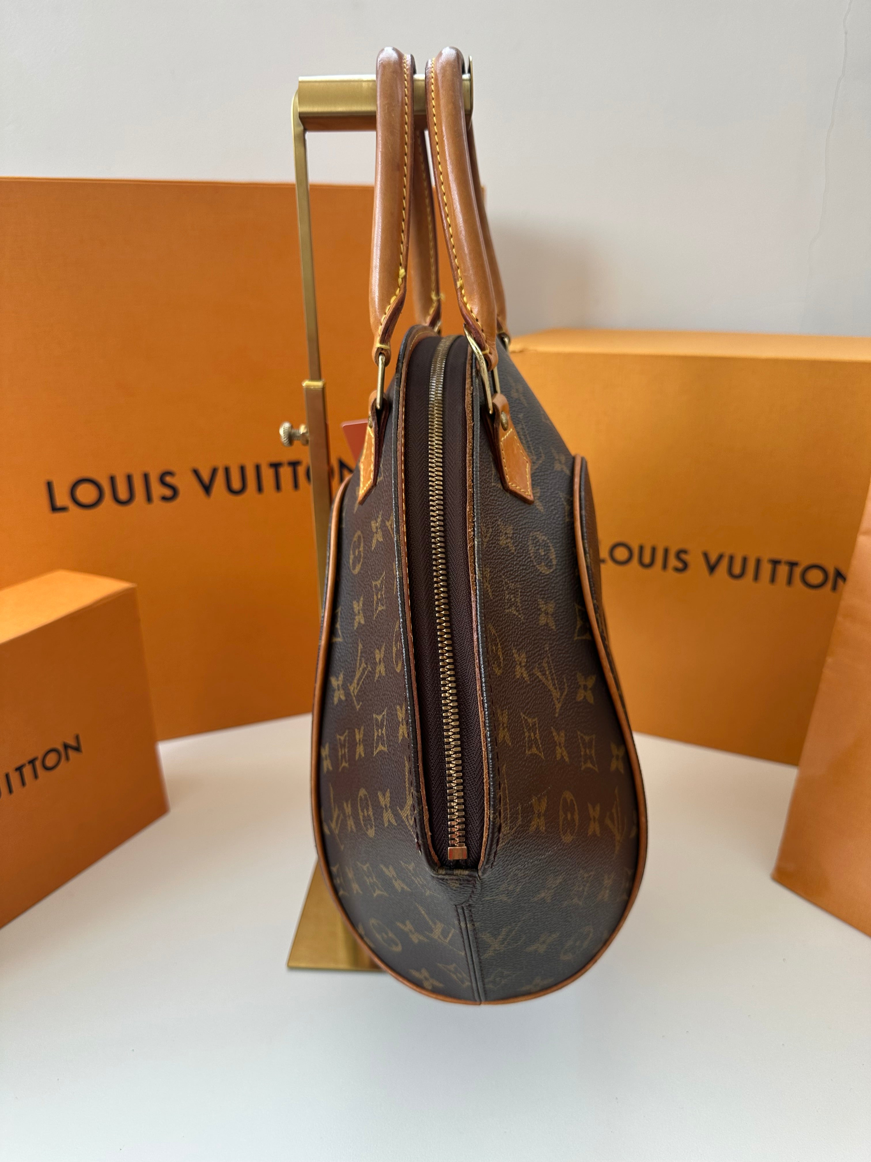 Louis Vuitton Ellipse MM