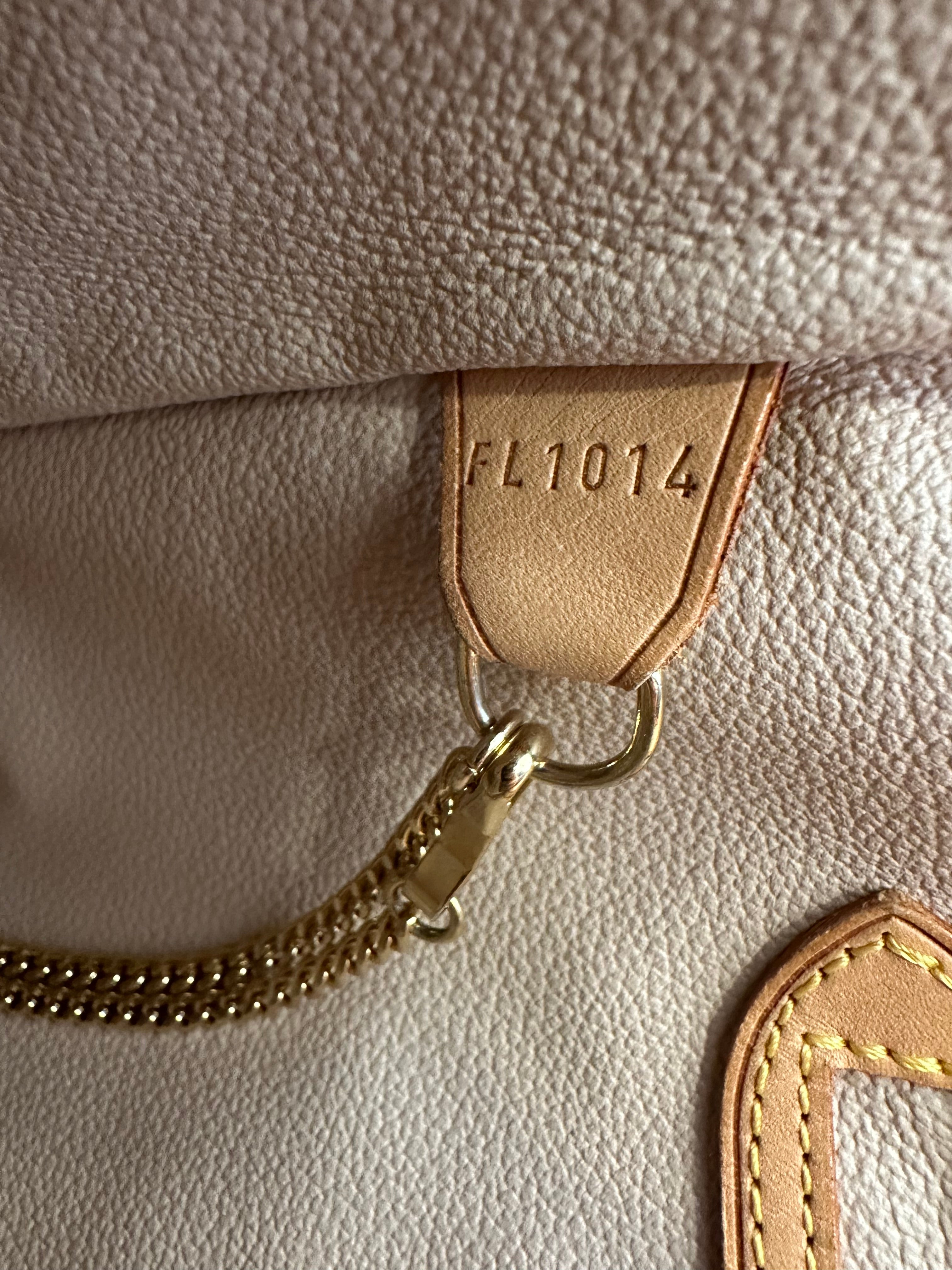 Louis Vuitton Bucket GM