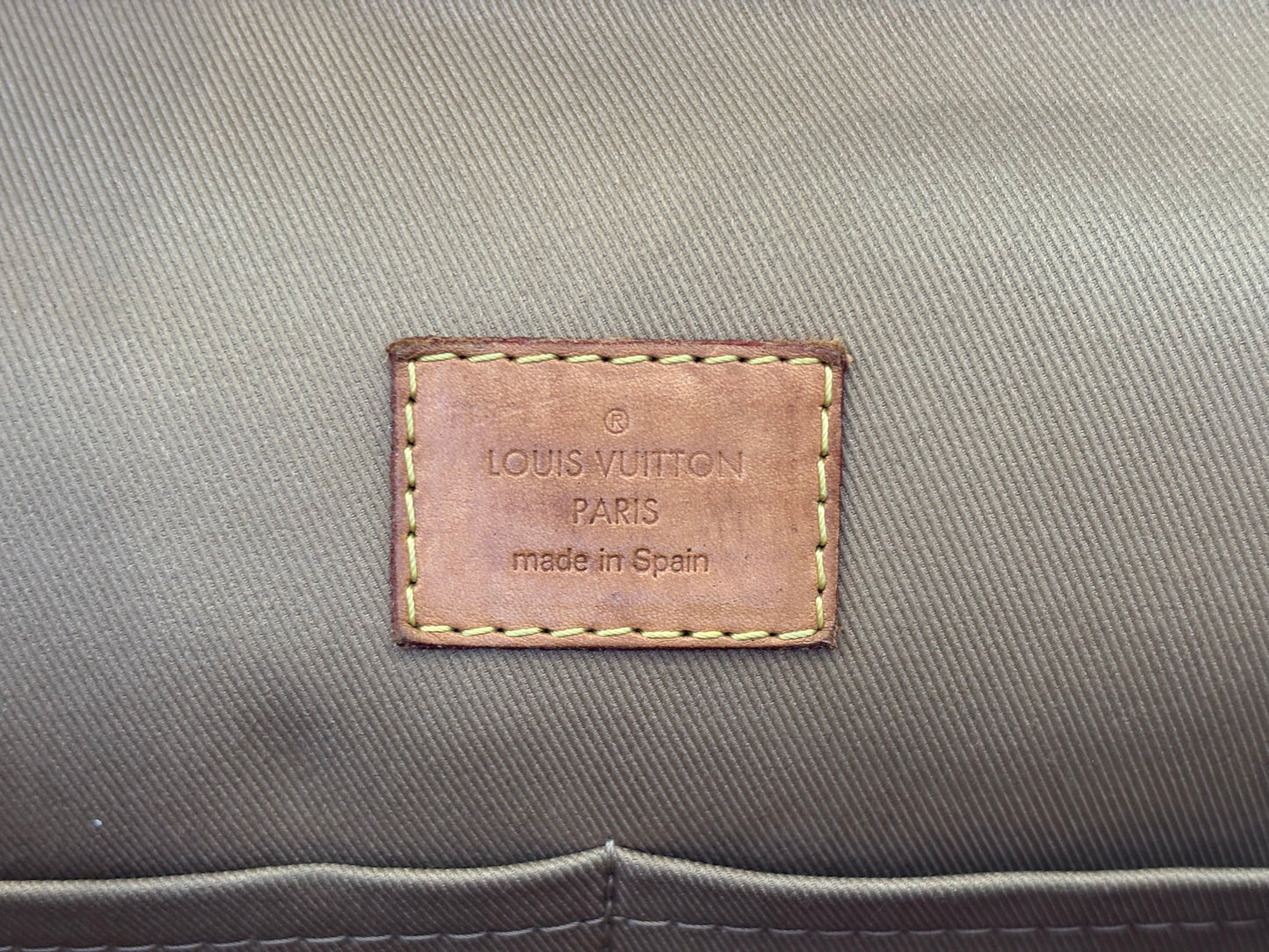 201487 - Louis Vuitton Cluny