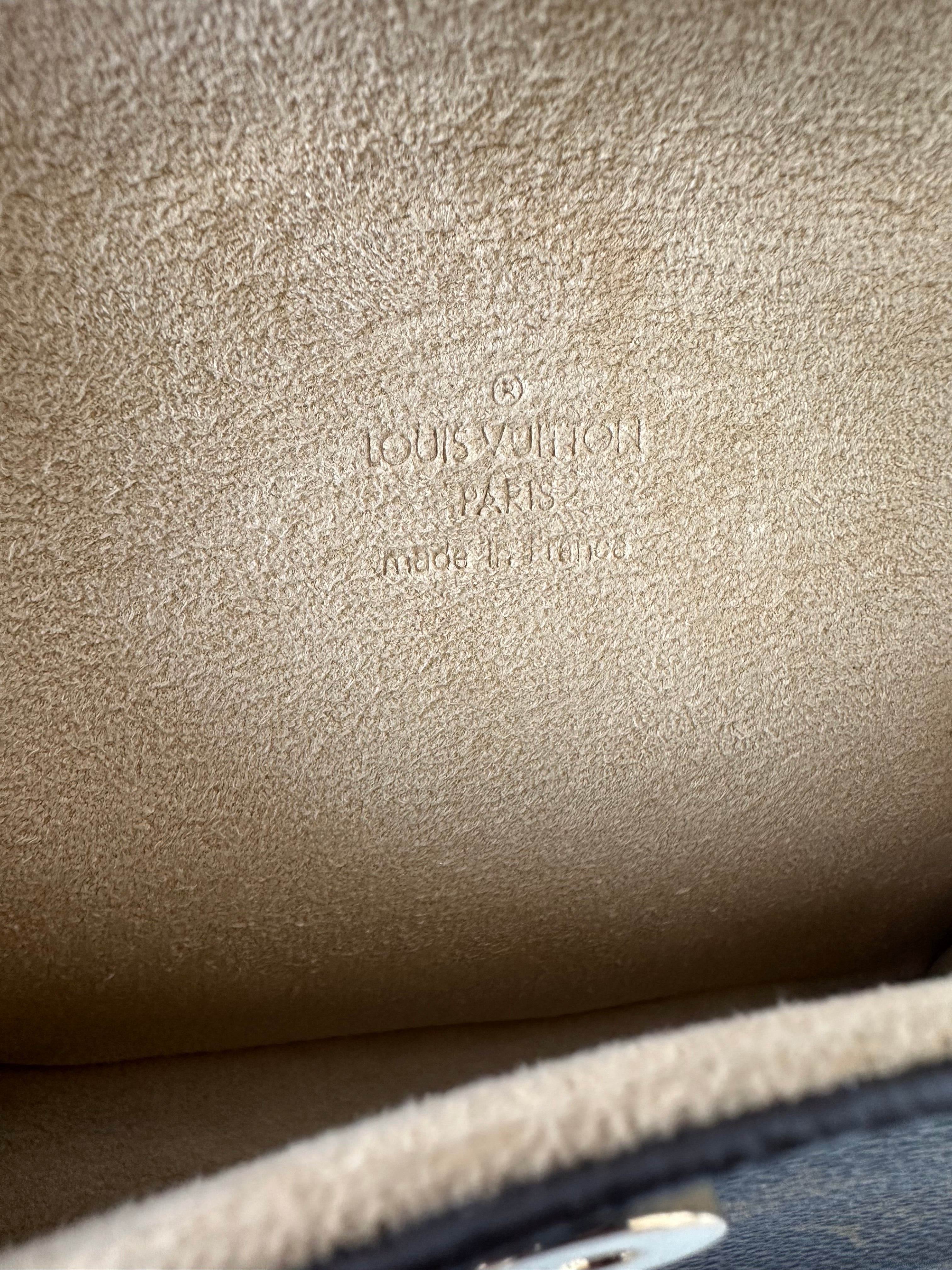 Louis Vuitton Florentine XS