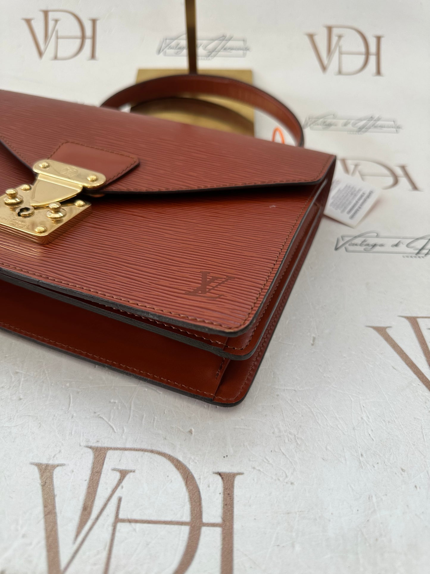 018063 - Louis Vuitton Epi Concorde