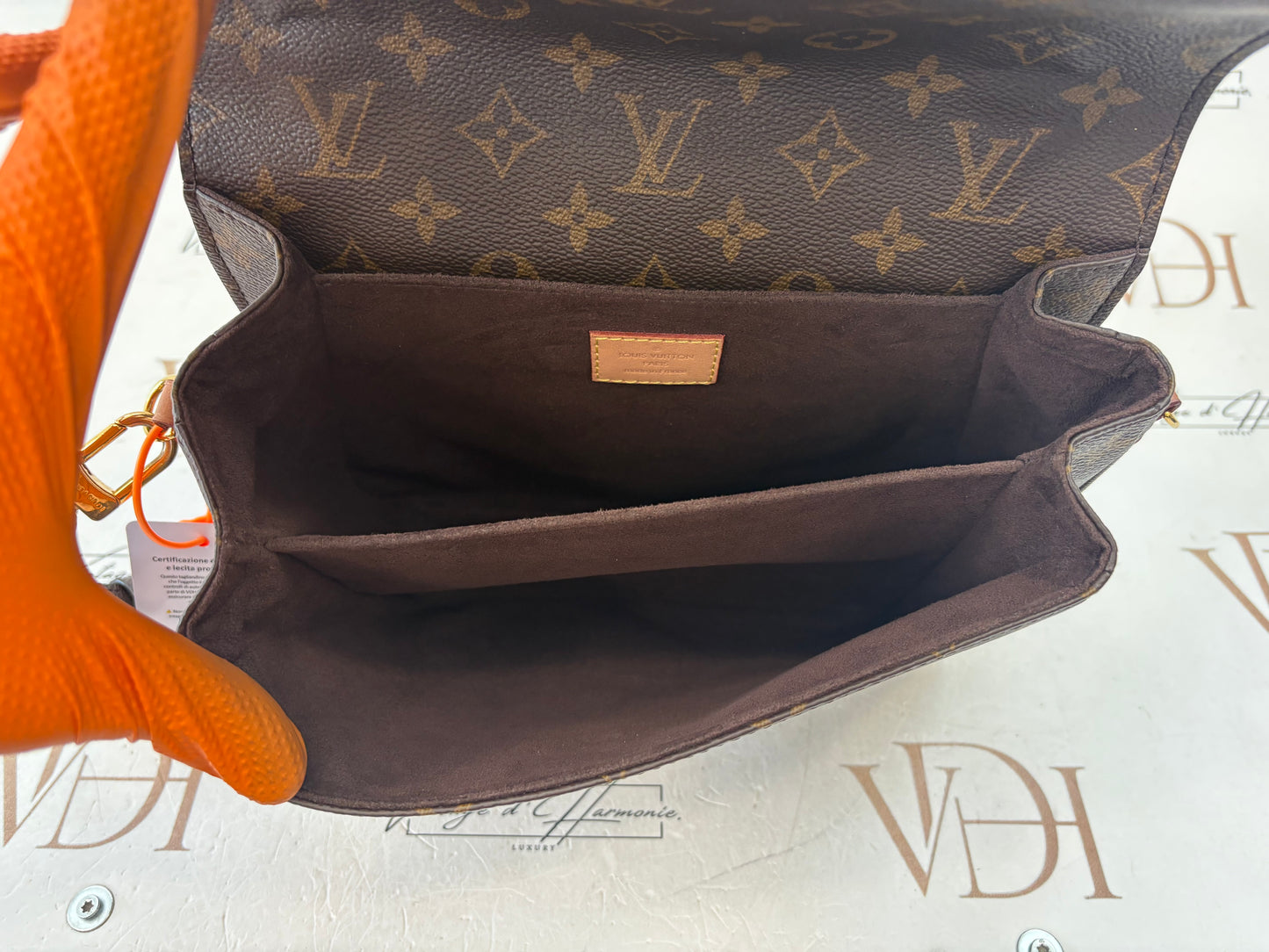 384105 - Louis Vuitton Metis