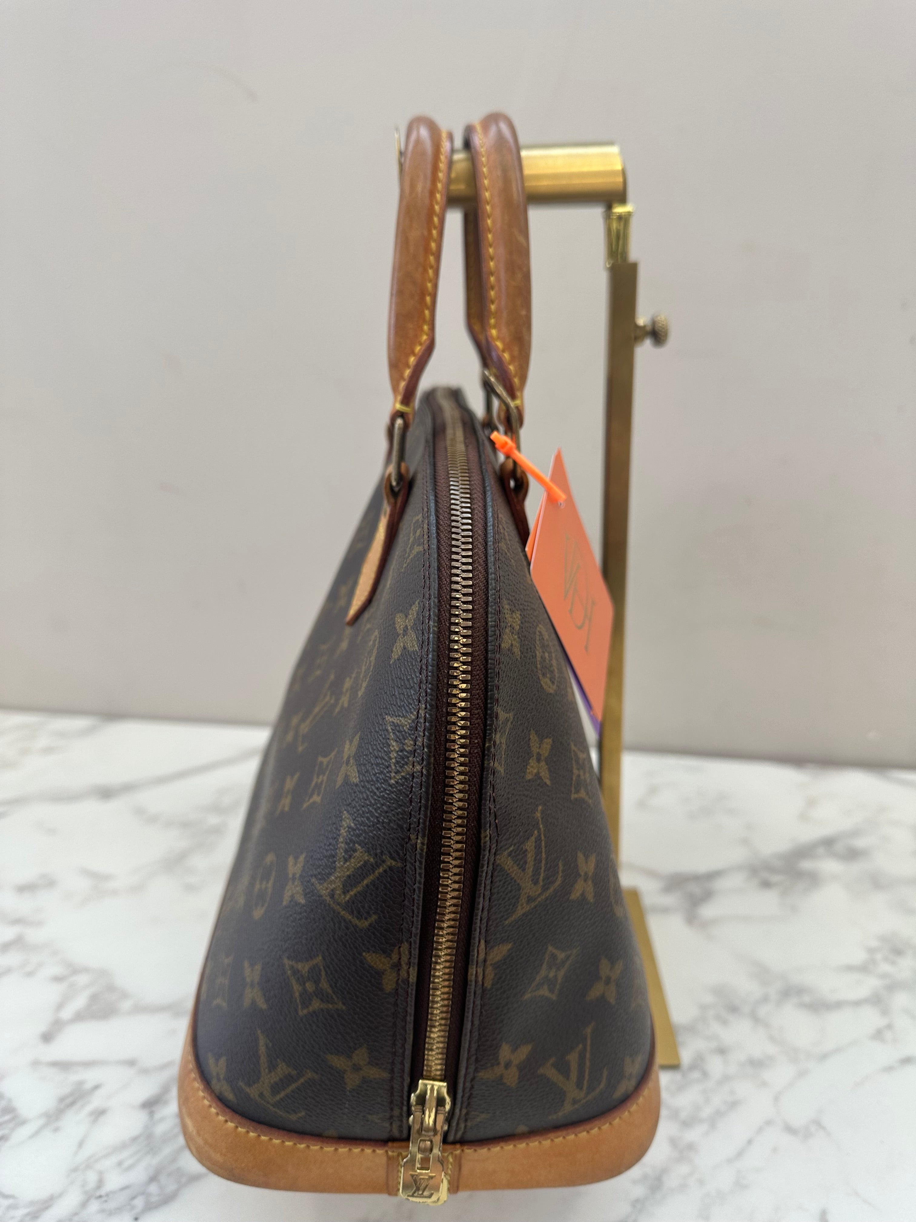 Louis Vuitton Alma