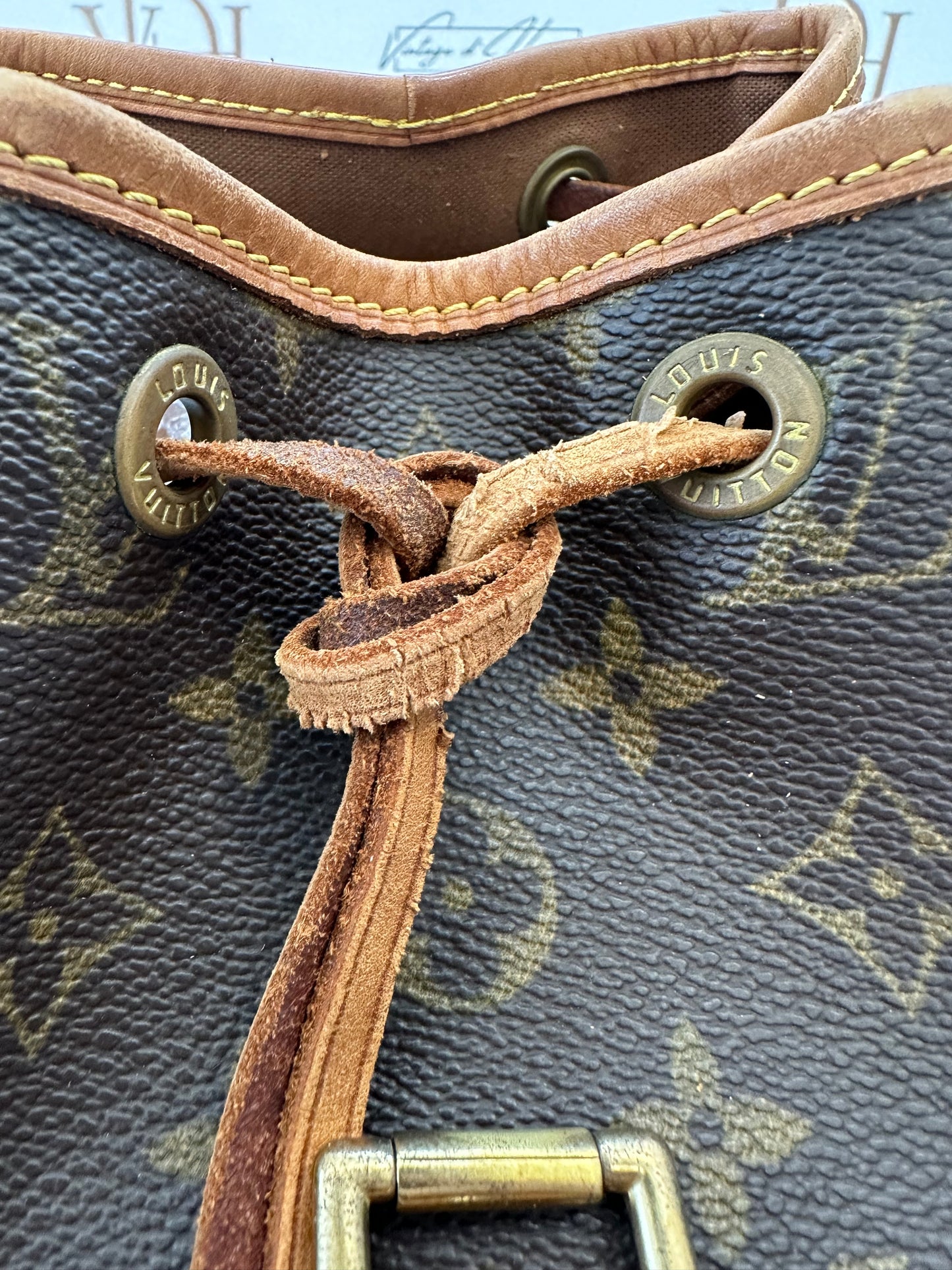017912 - Louis Vuitton Montsouris MM