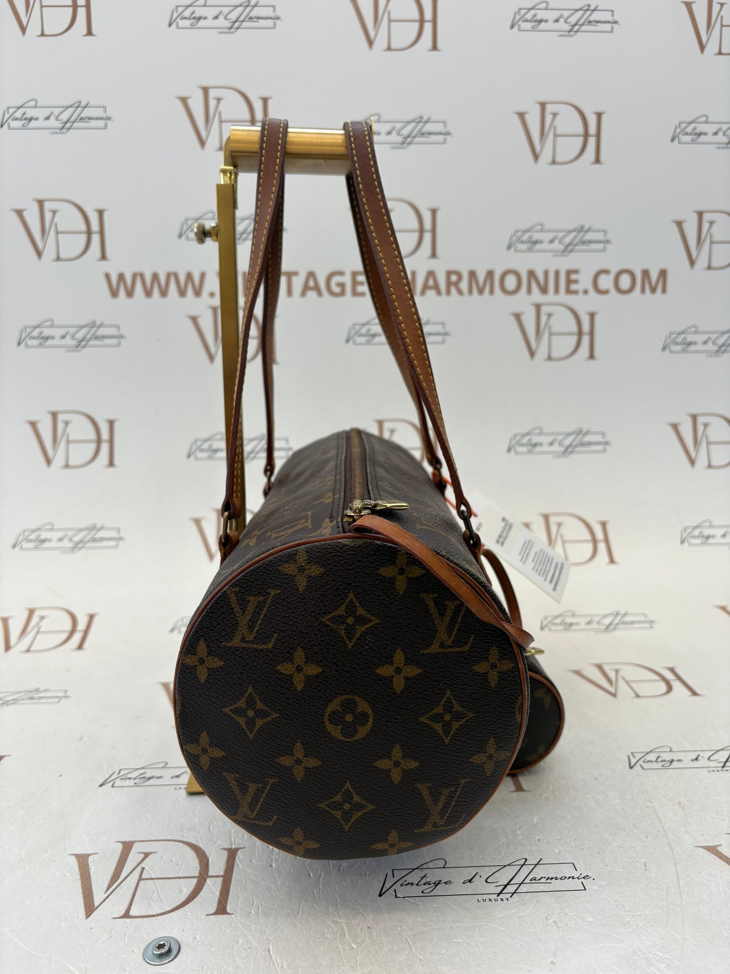 018693 - Louis Vuitton Papillon