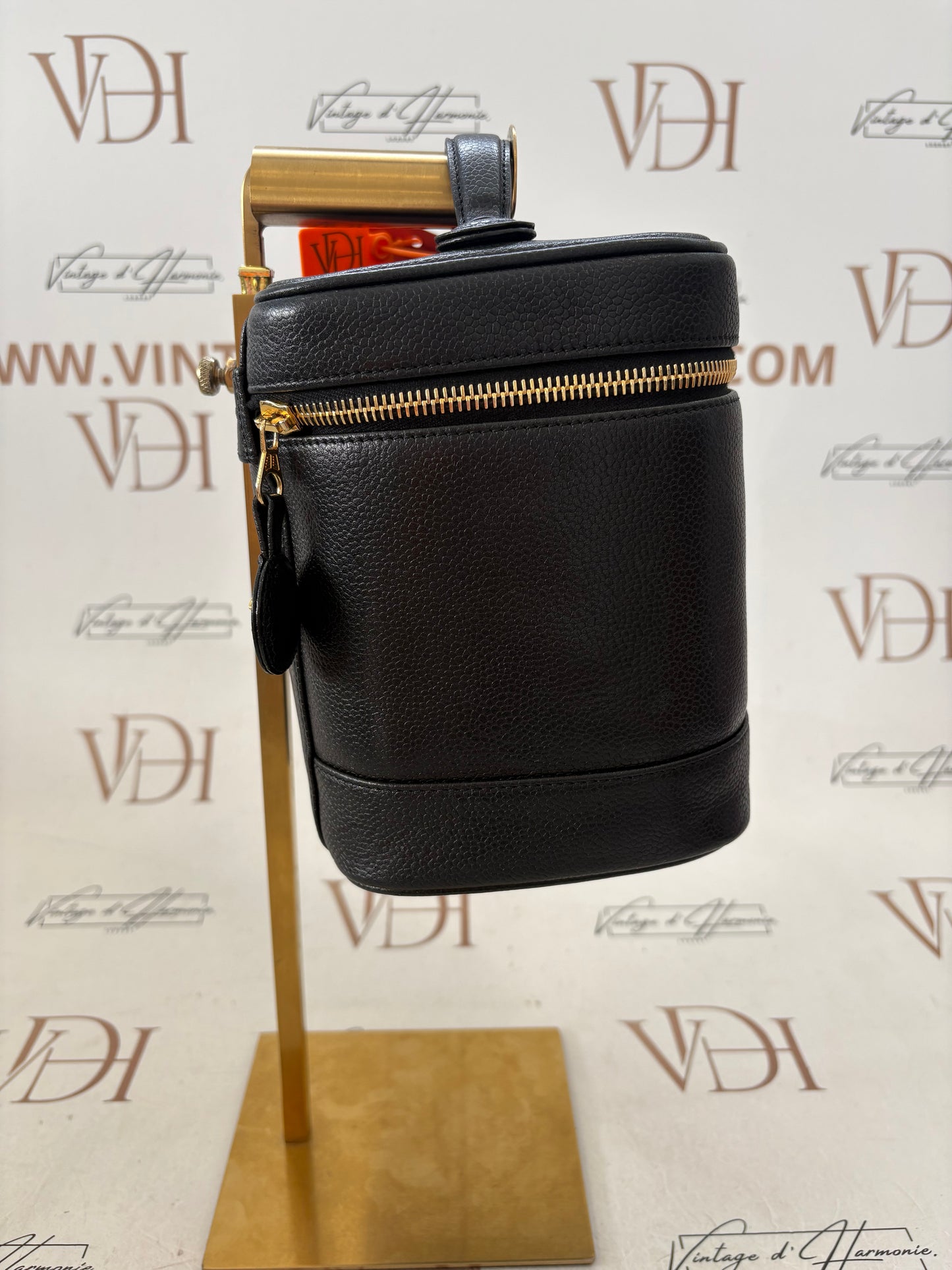 018217 - Chanel Black Calfskin Timeless Vanity