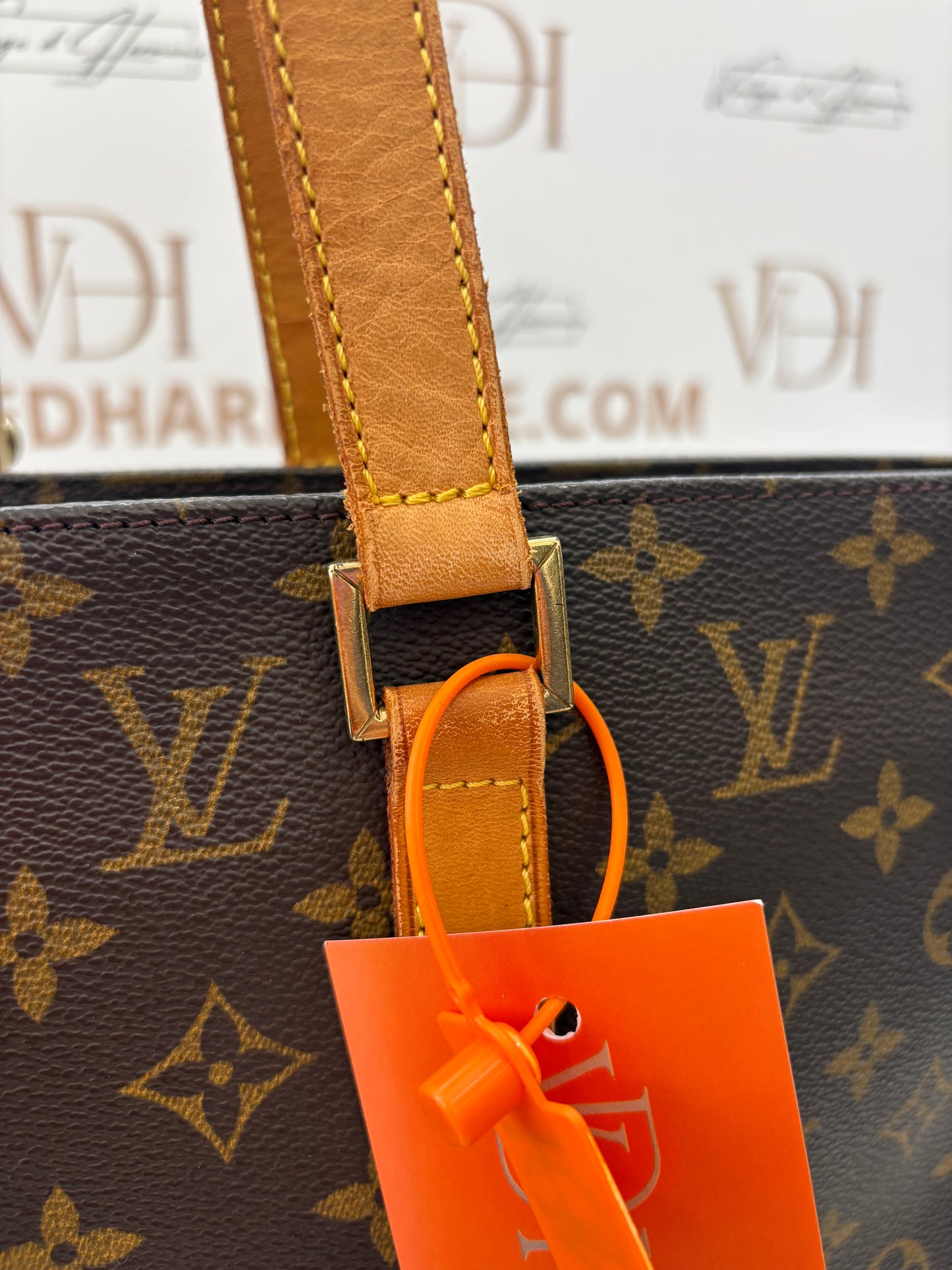 018763 - Louis Vuitton Luco