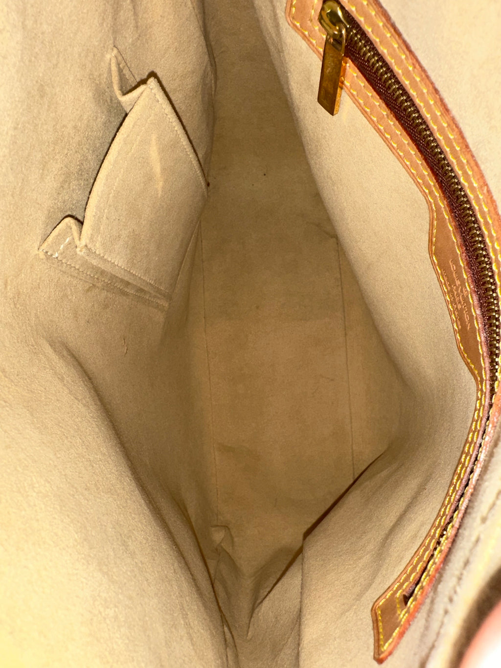 Louis Vuitton Looping GM