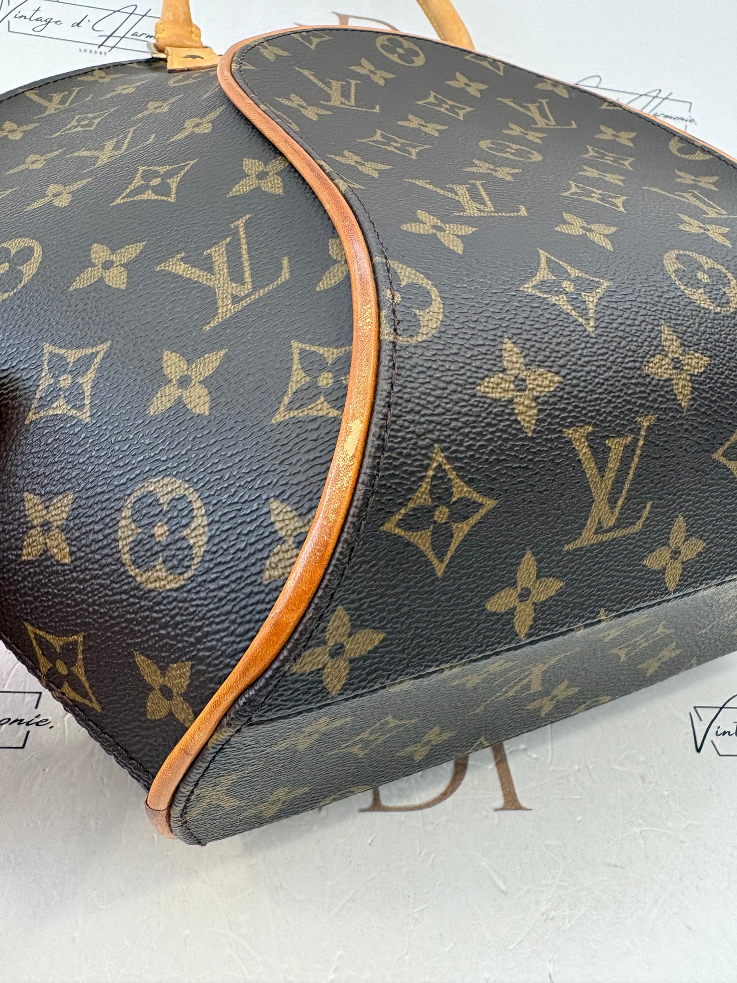 017712 - Louis Vuitton Ellipse MM