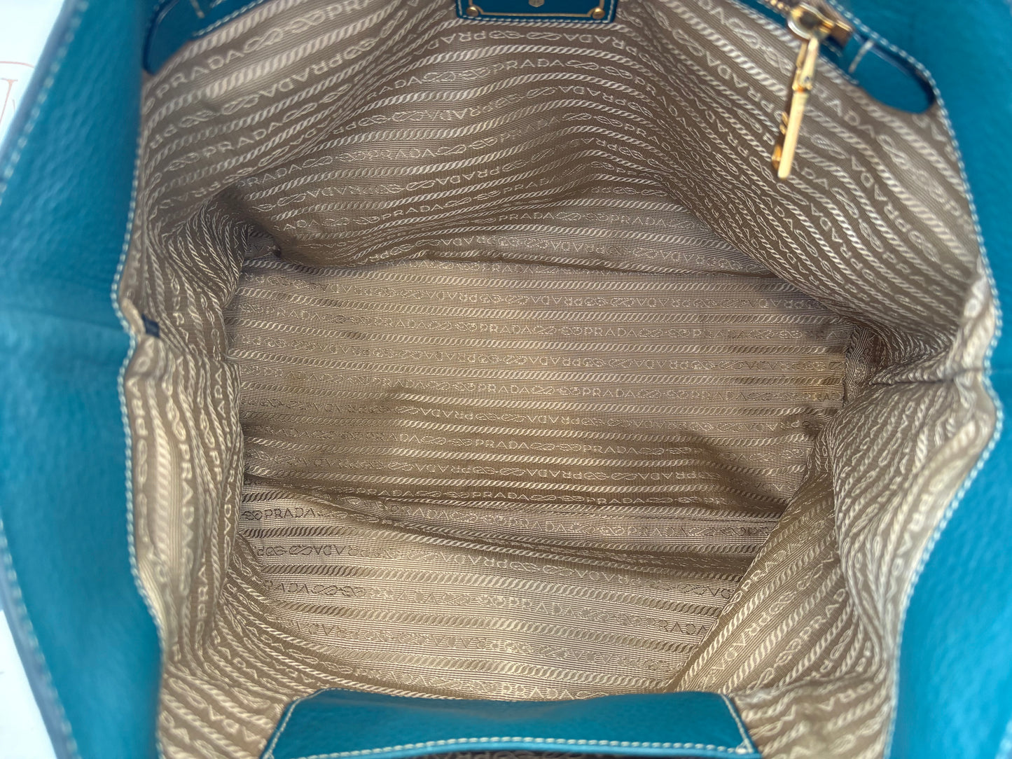 018576 - Prada Blue
