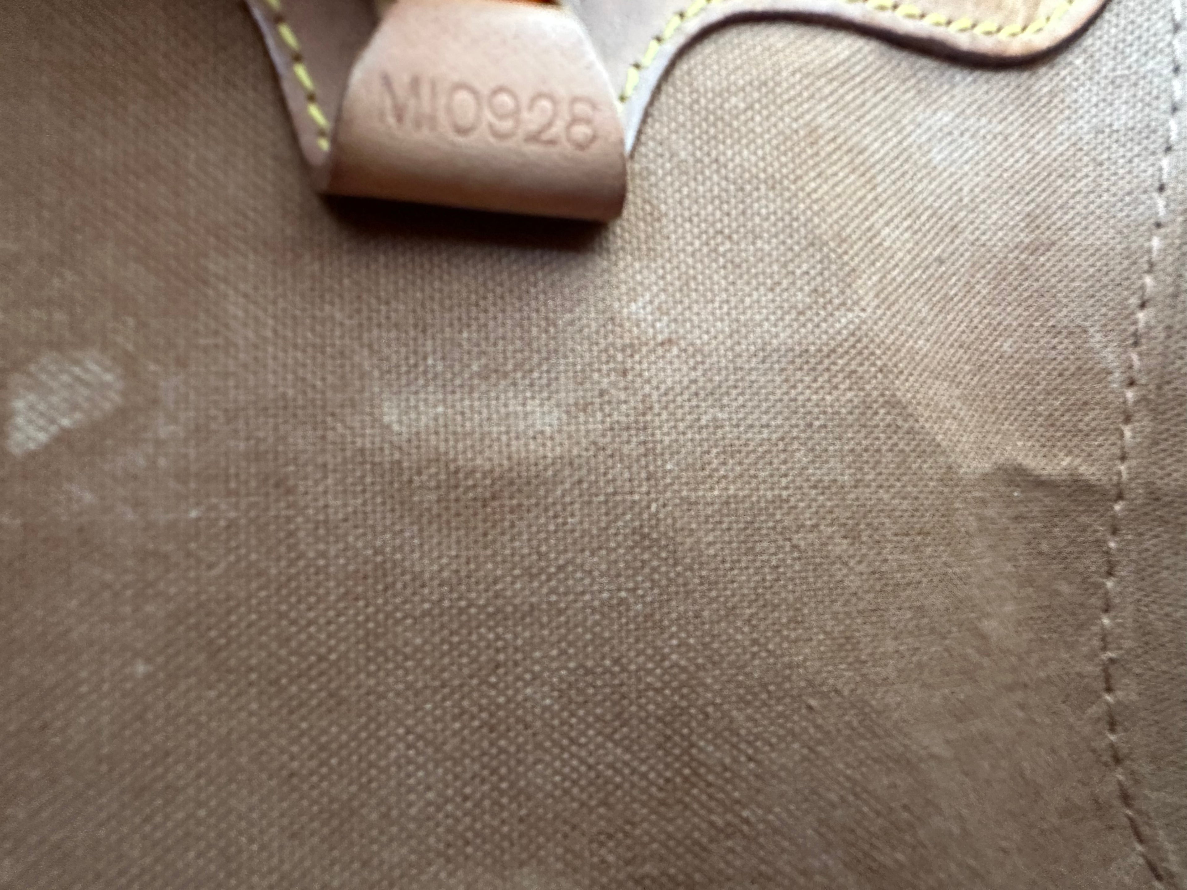 Louis Vuitton Ellipse MM