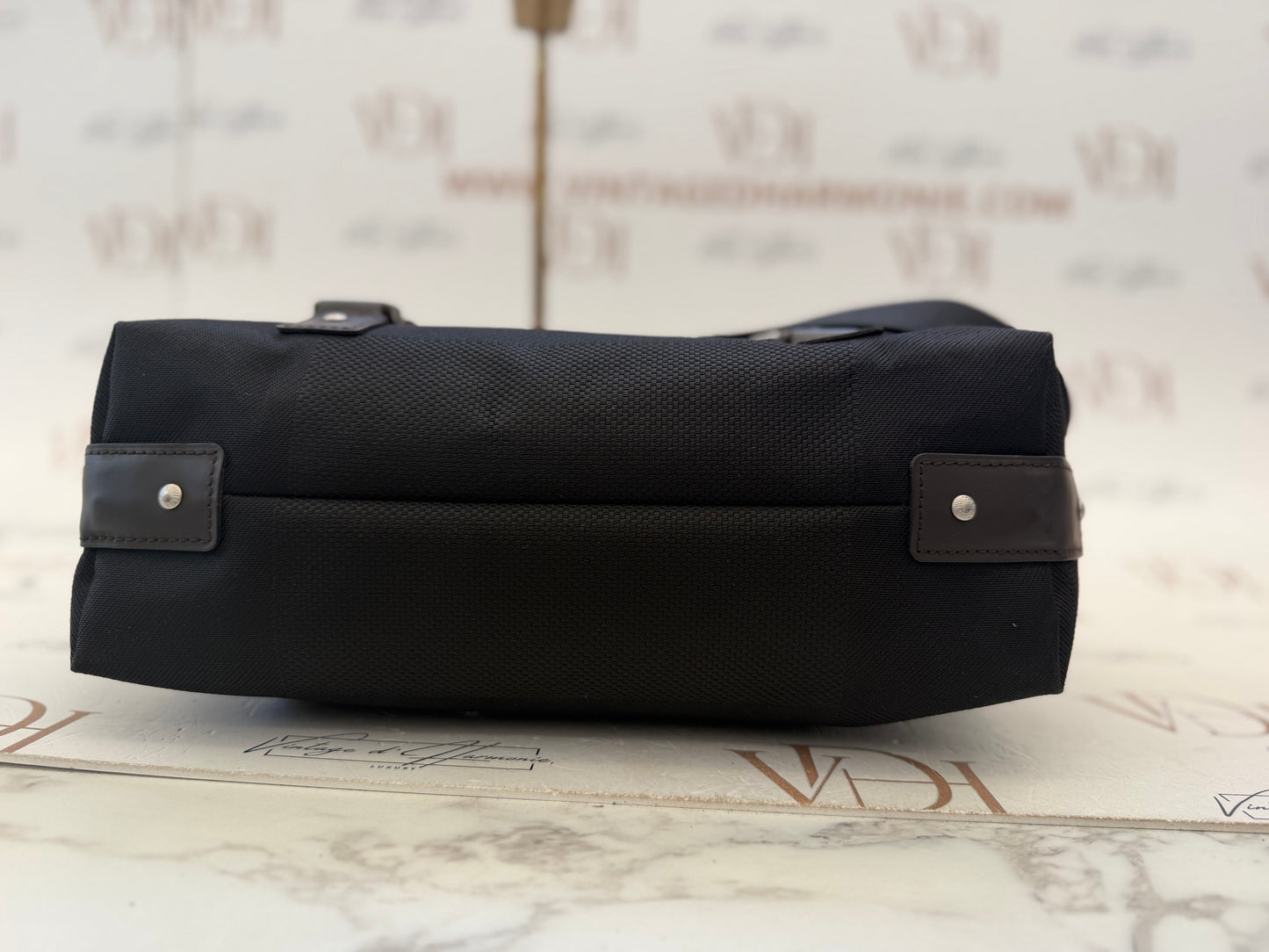019004 - Louis Vuitton geant roux