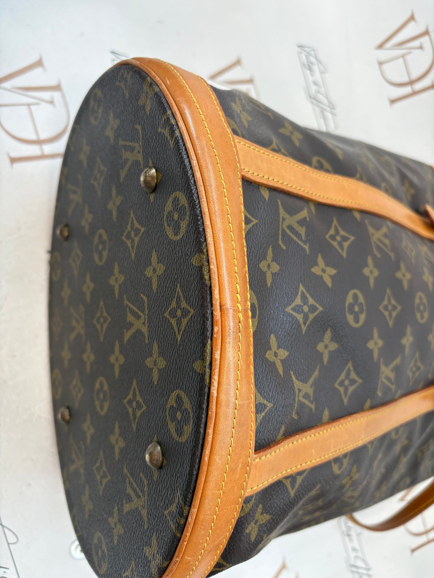 018282 - Louis Vuitton Bucket GM