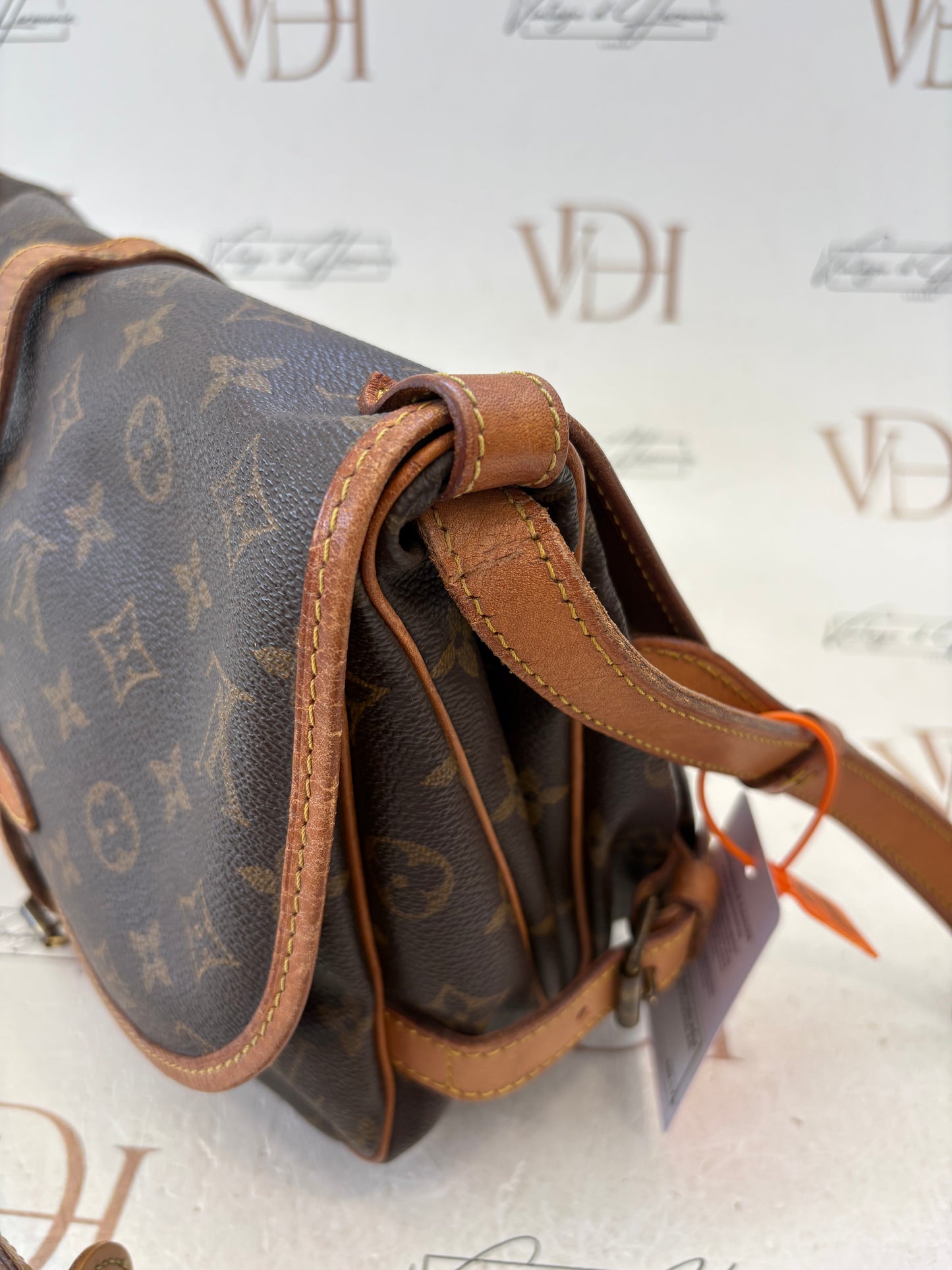 016959 - Louis Vuitton Saumur 30