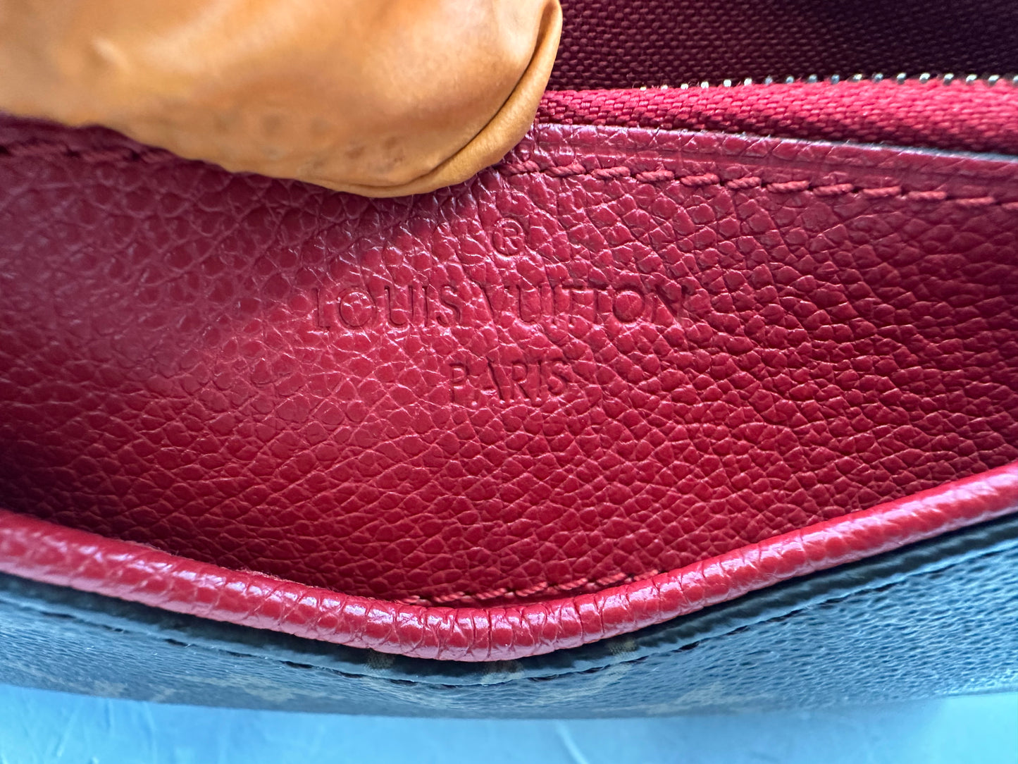 382894 - Louis Vuitton Pallas