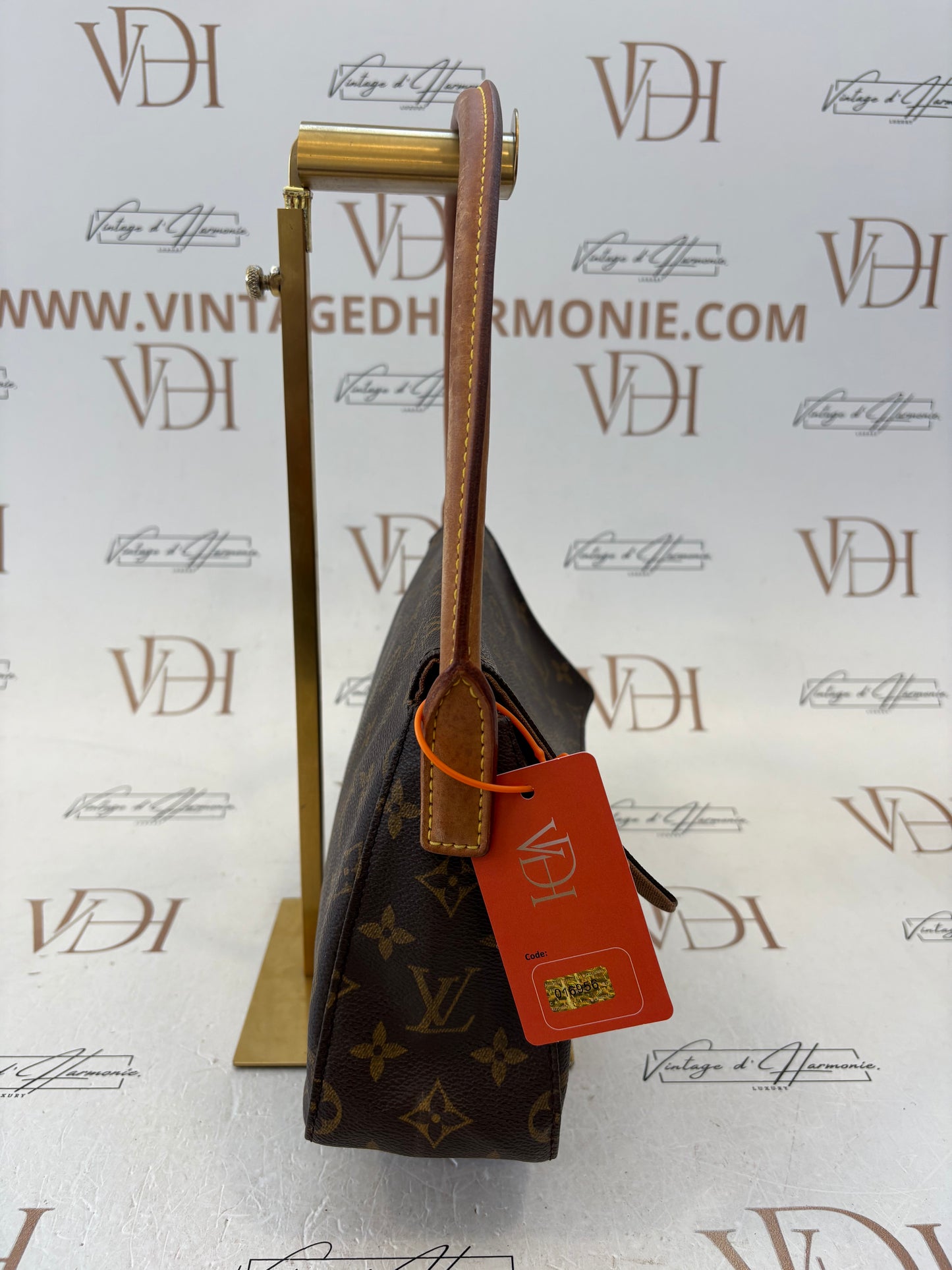 016956 - Louis Vuitton Mini Looping