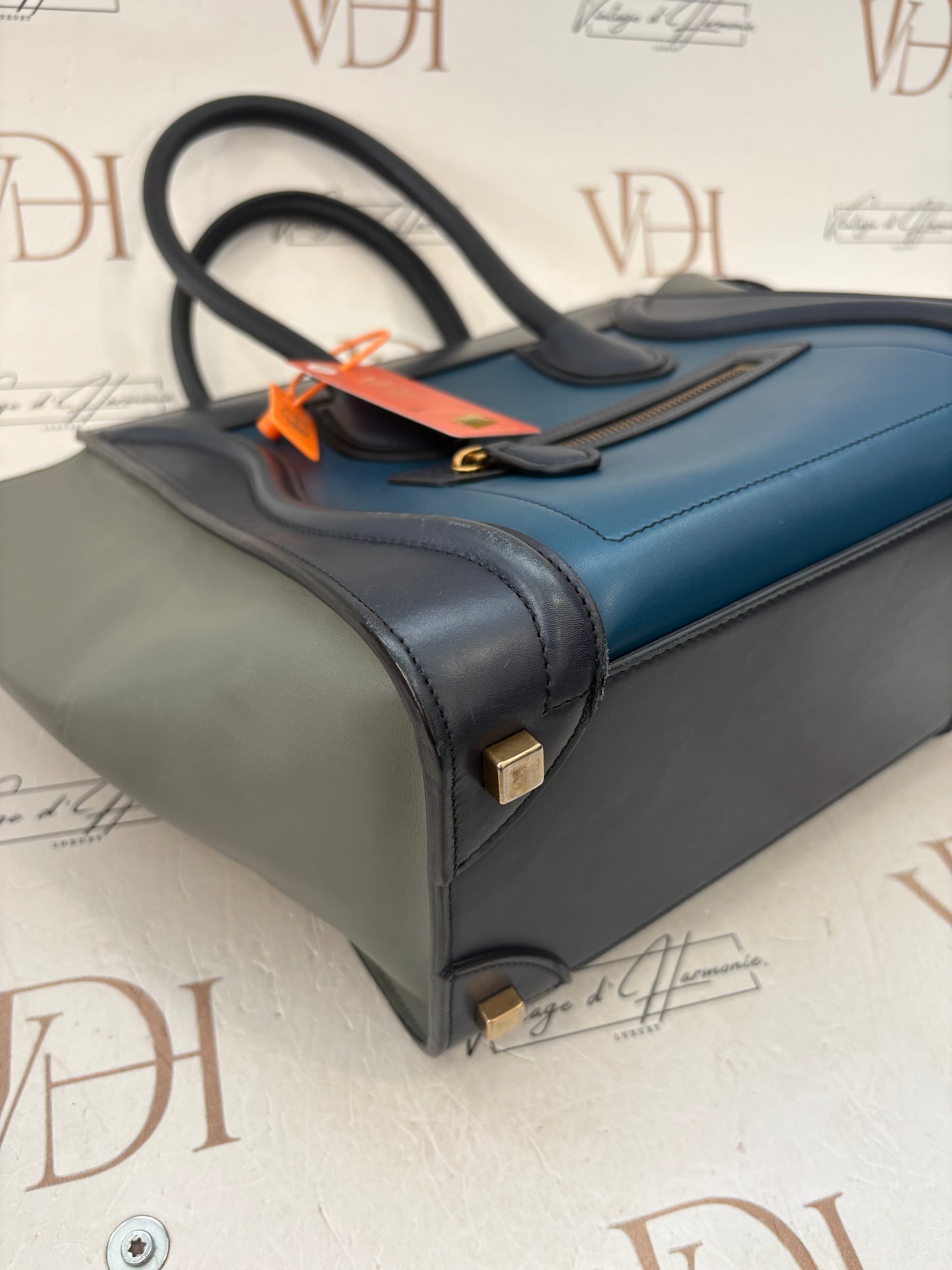 384193 - Céline Luggage