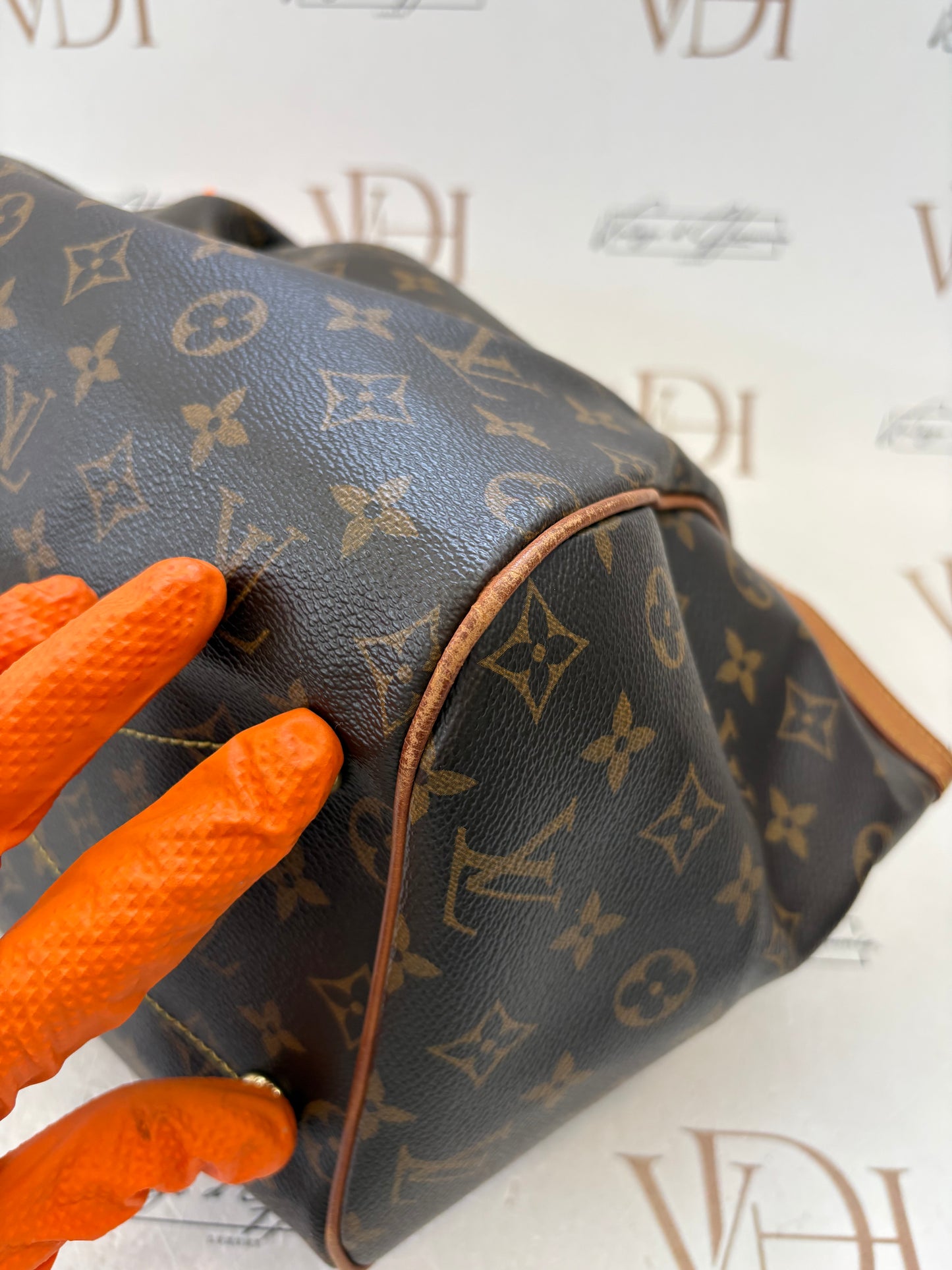 201401 - Louis Vuitton Tivoli
