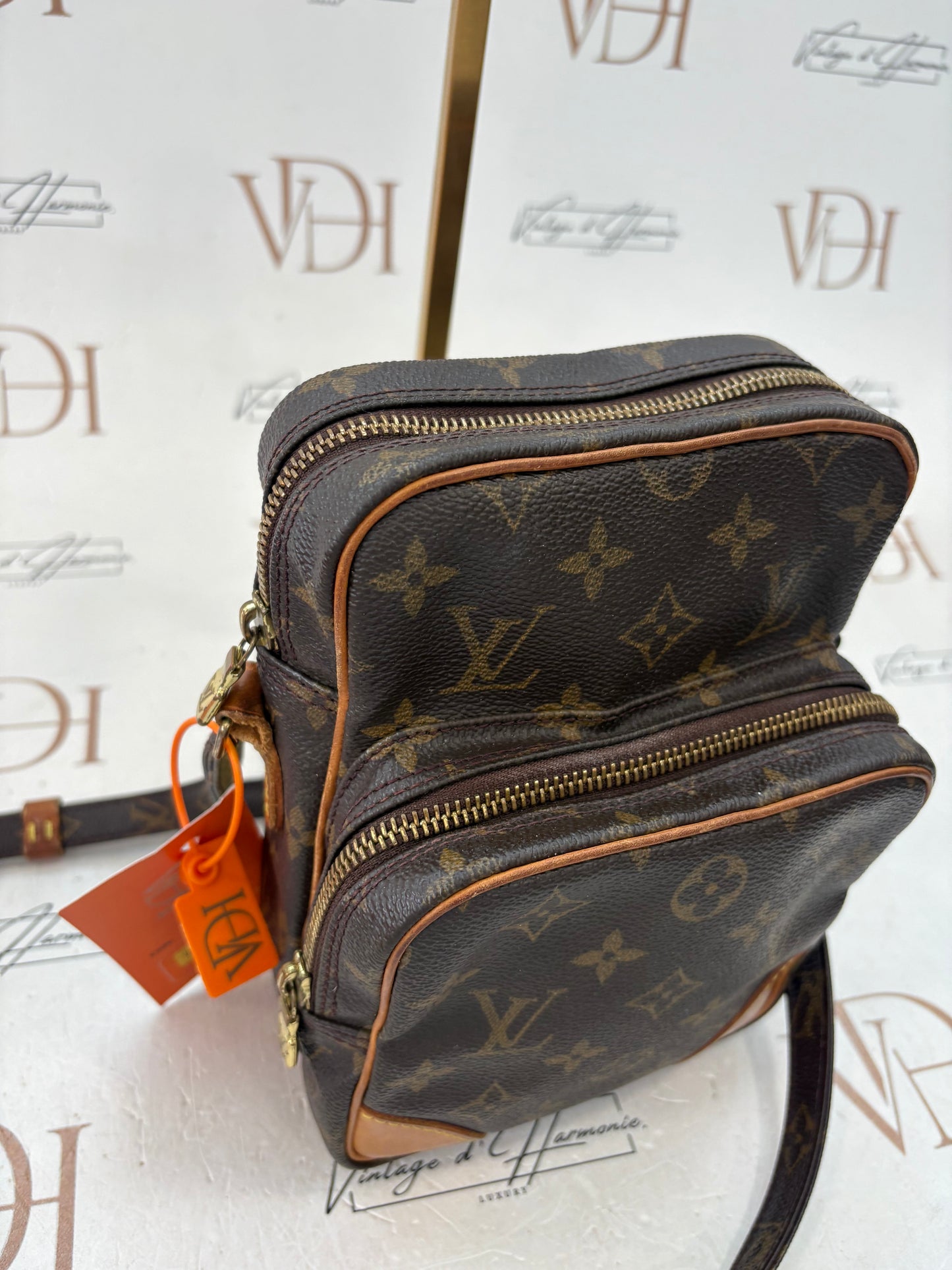 018961 - Louis Vuitton Amazon