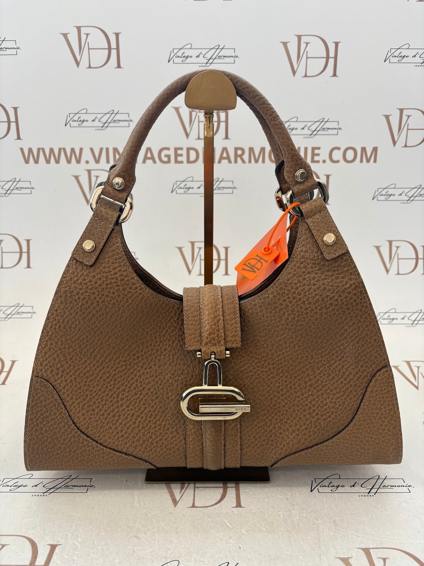 018093 - Gucci Brown Junco
