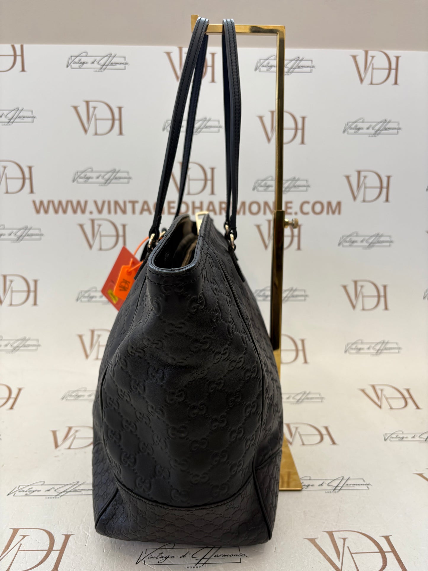 384277 - Gucci Black