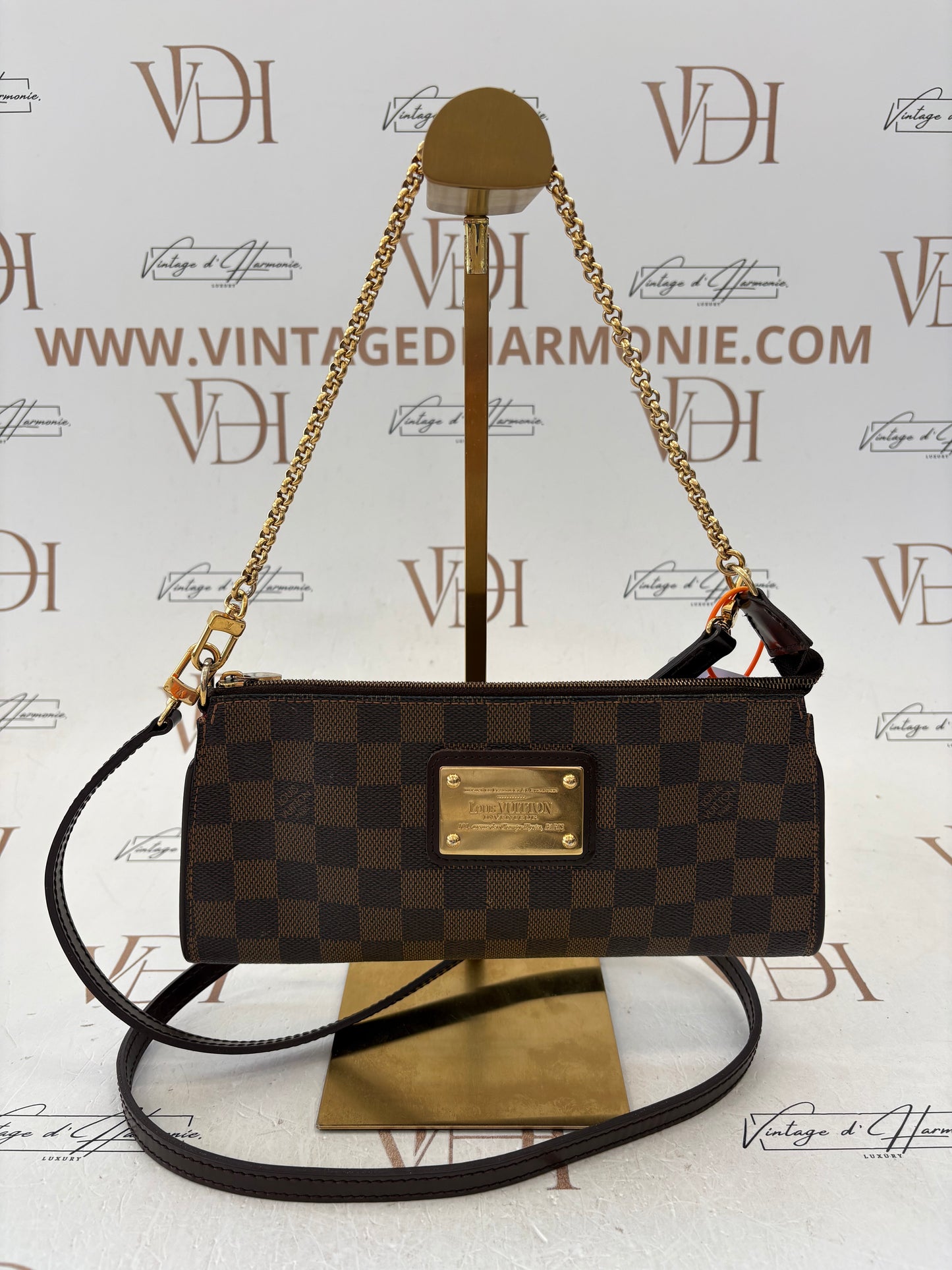 018422 - Louis Vuitton Eva