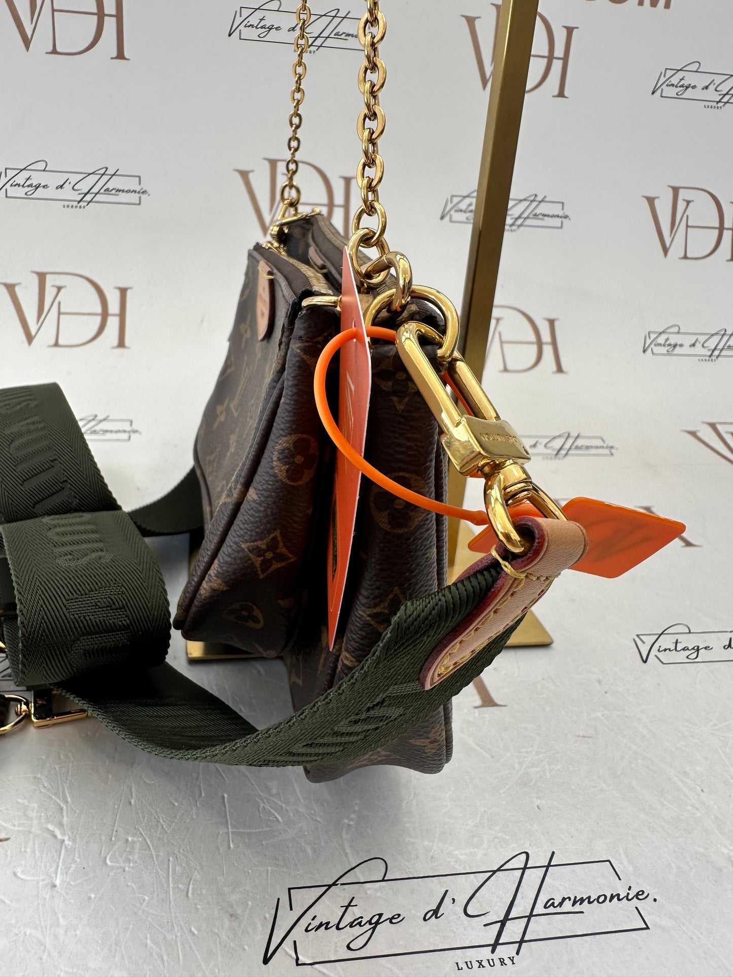 383113 - Louis Vuitton Multipochette