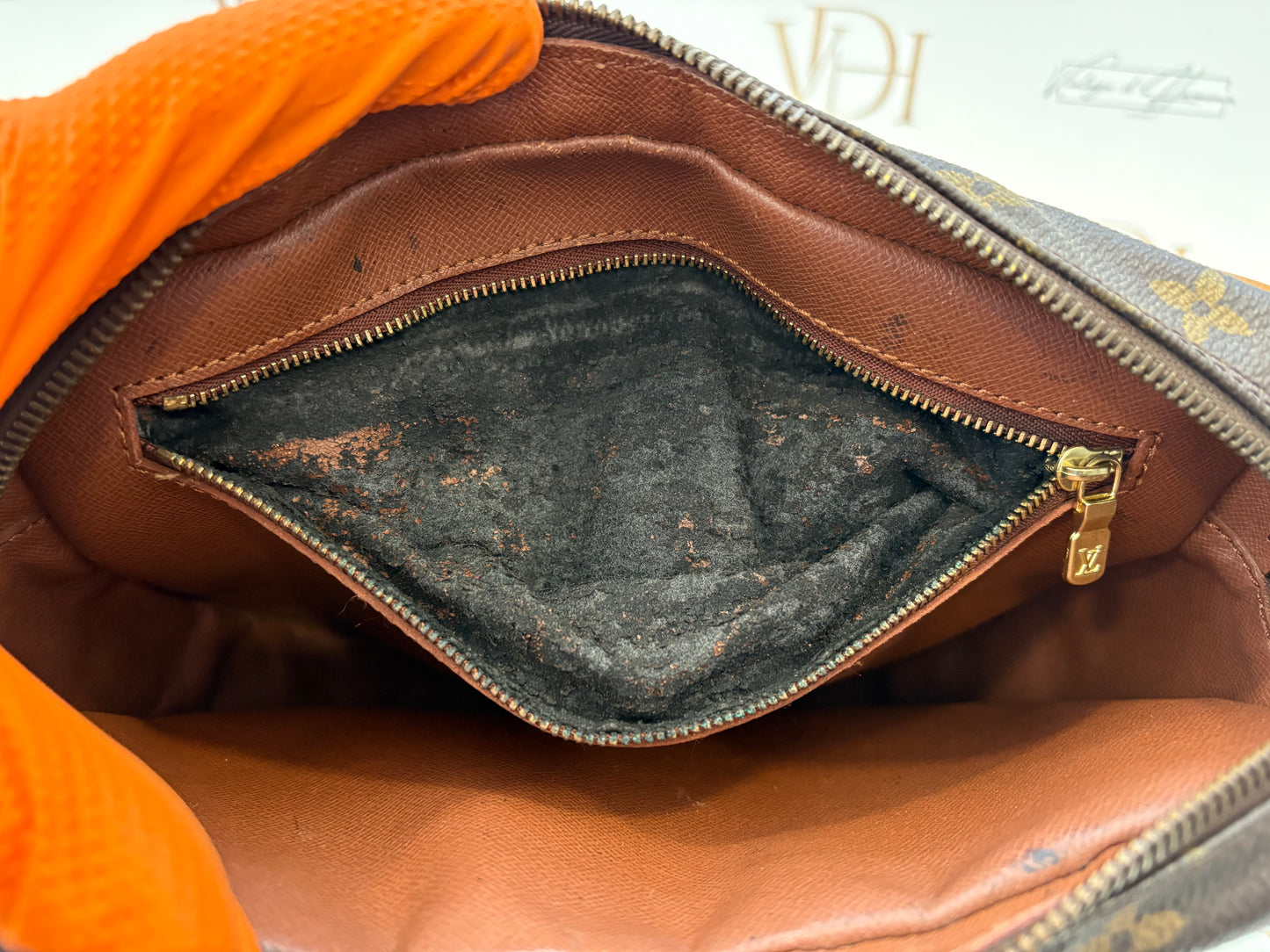 018968 - Louis Vuitton Jeune Fille GM