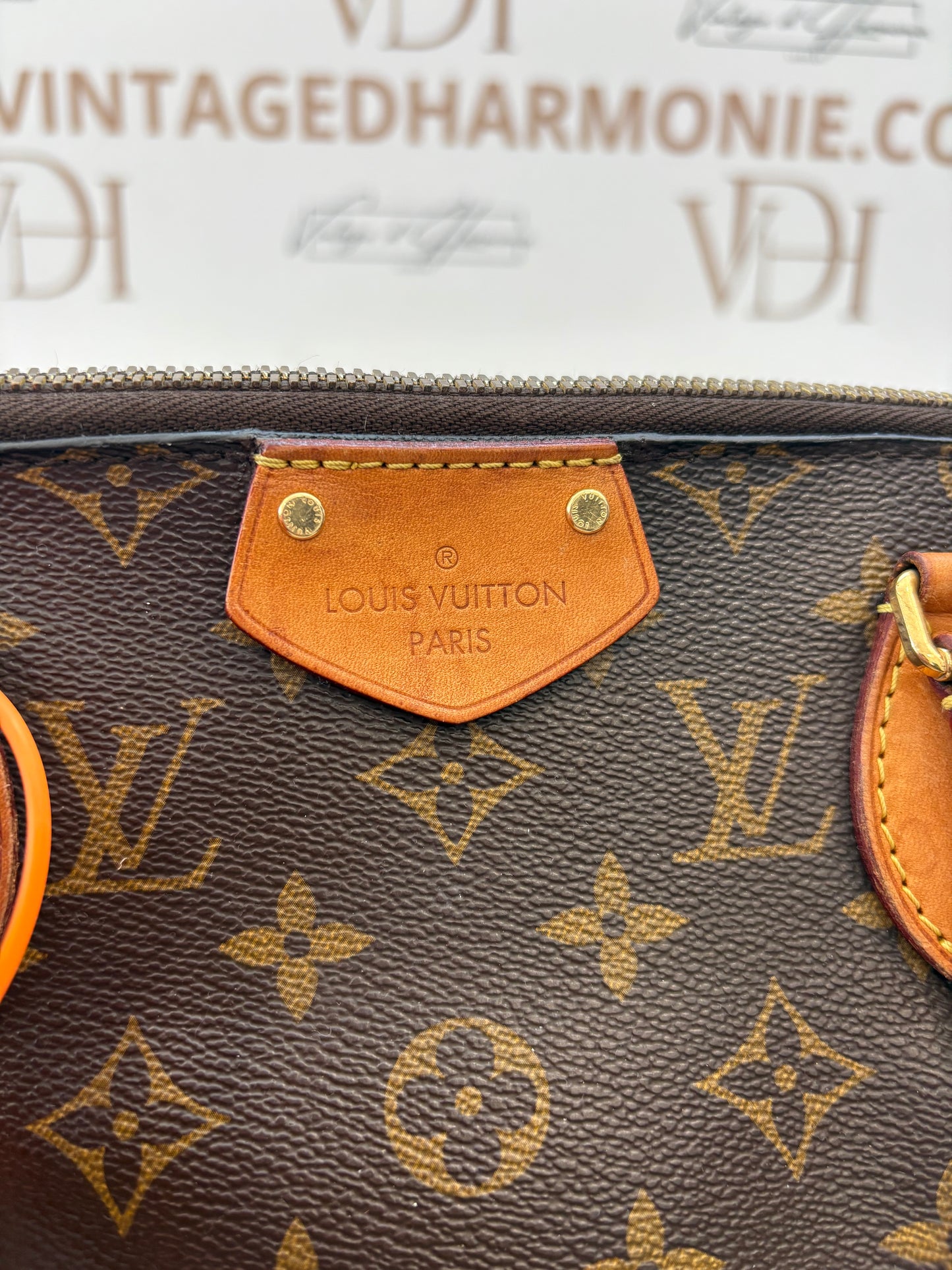 384088 - Louis Vuitton Turenne