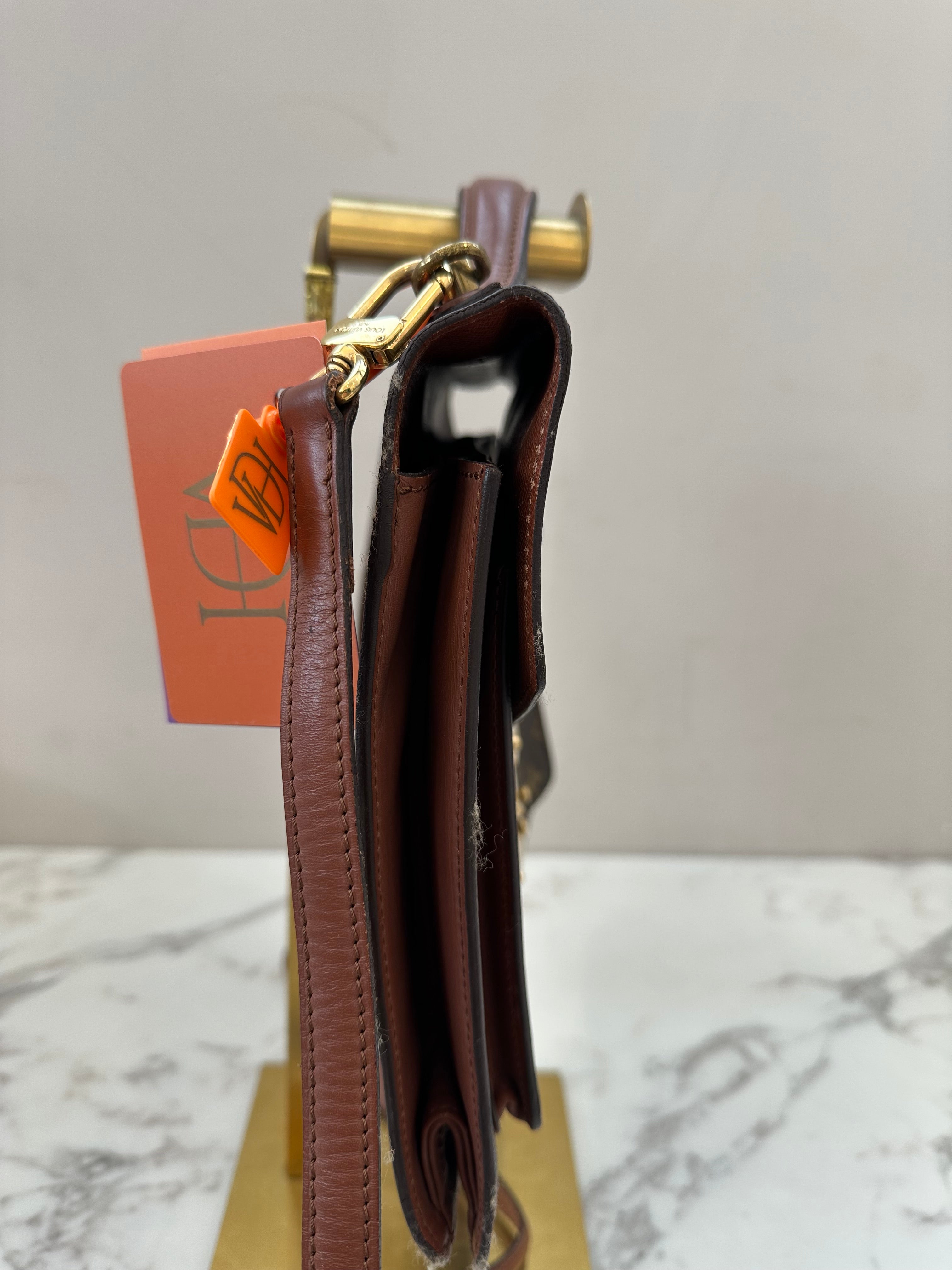 Louis Vuitton Monceau 28