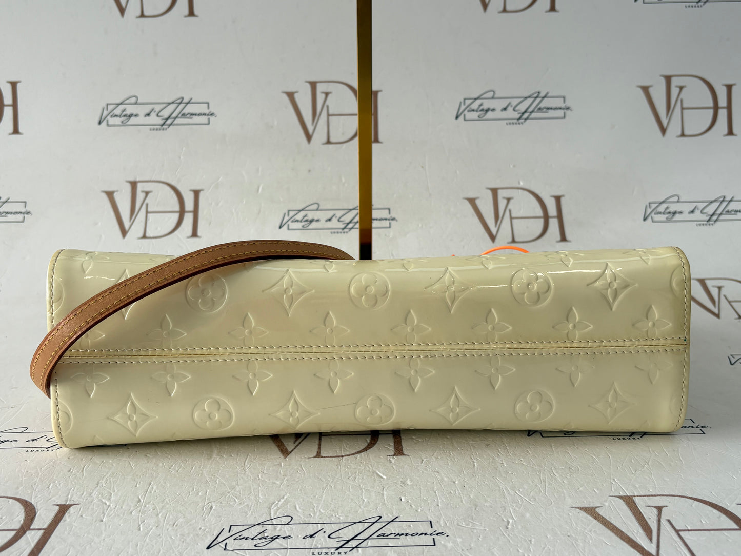 017333 - Louis Vuitton Vernis Roxbury Drive