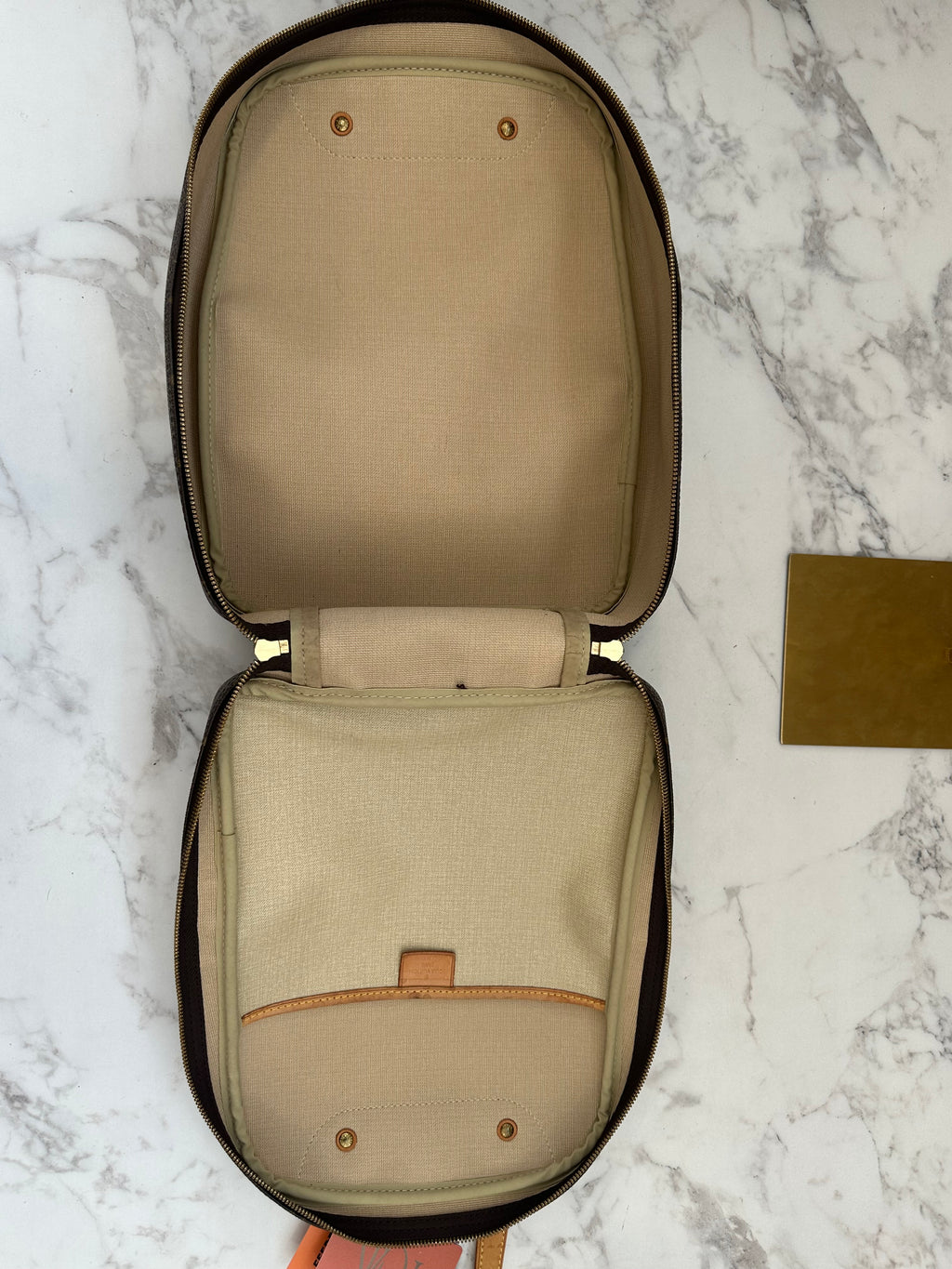 Louis Vuitton Excursion