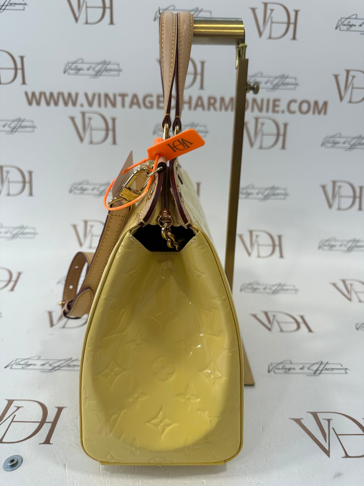 382690 - Louis Vuitton Brea