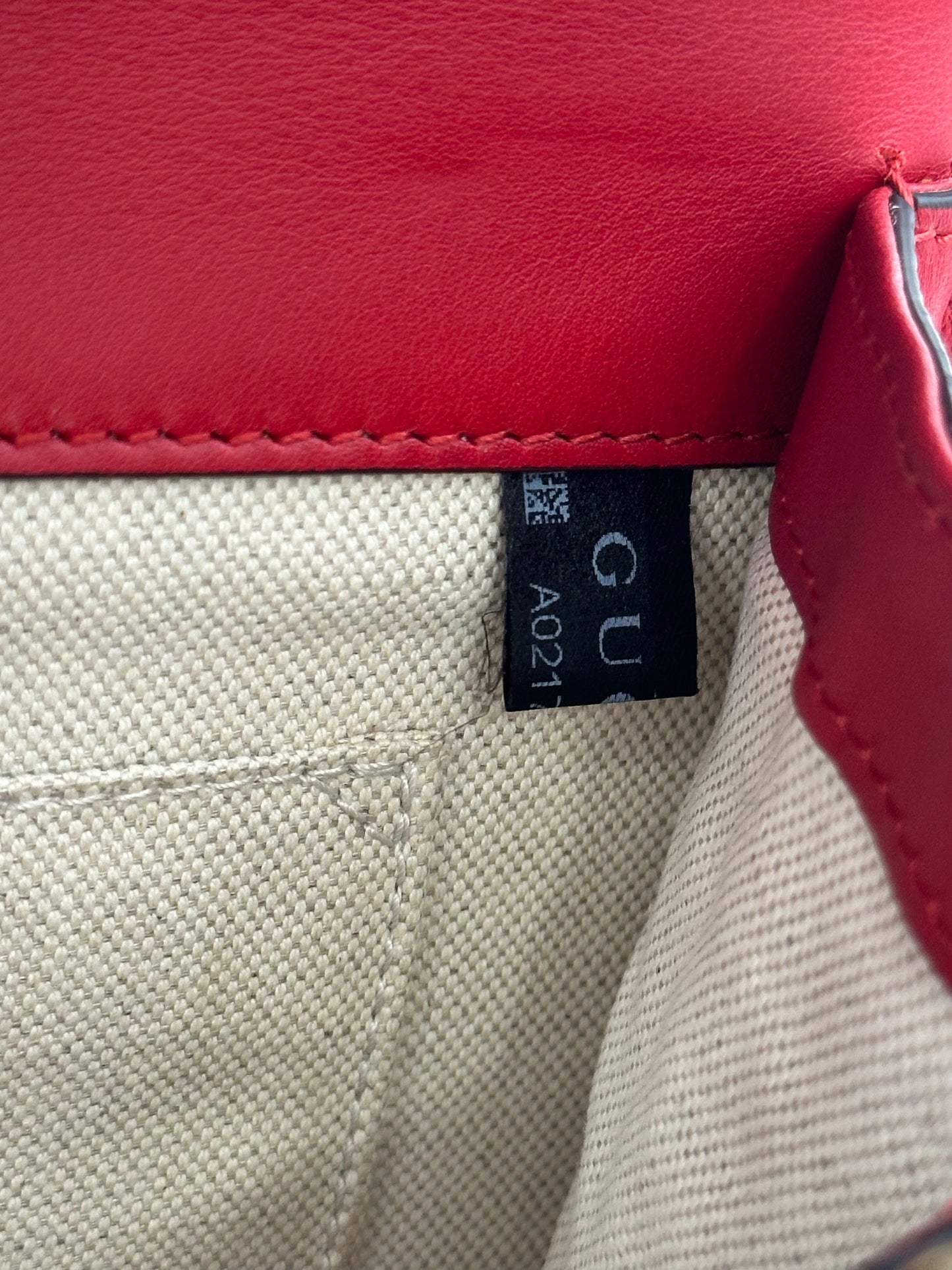 382986 - Gucci Dionysus