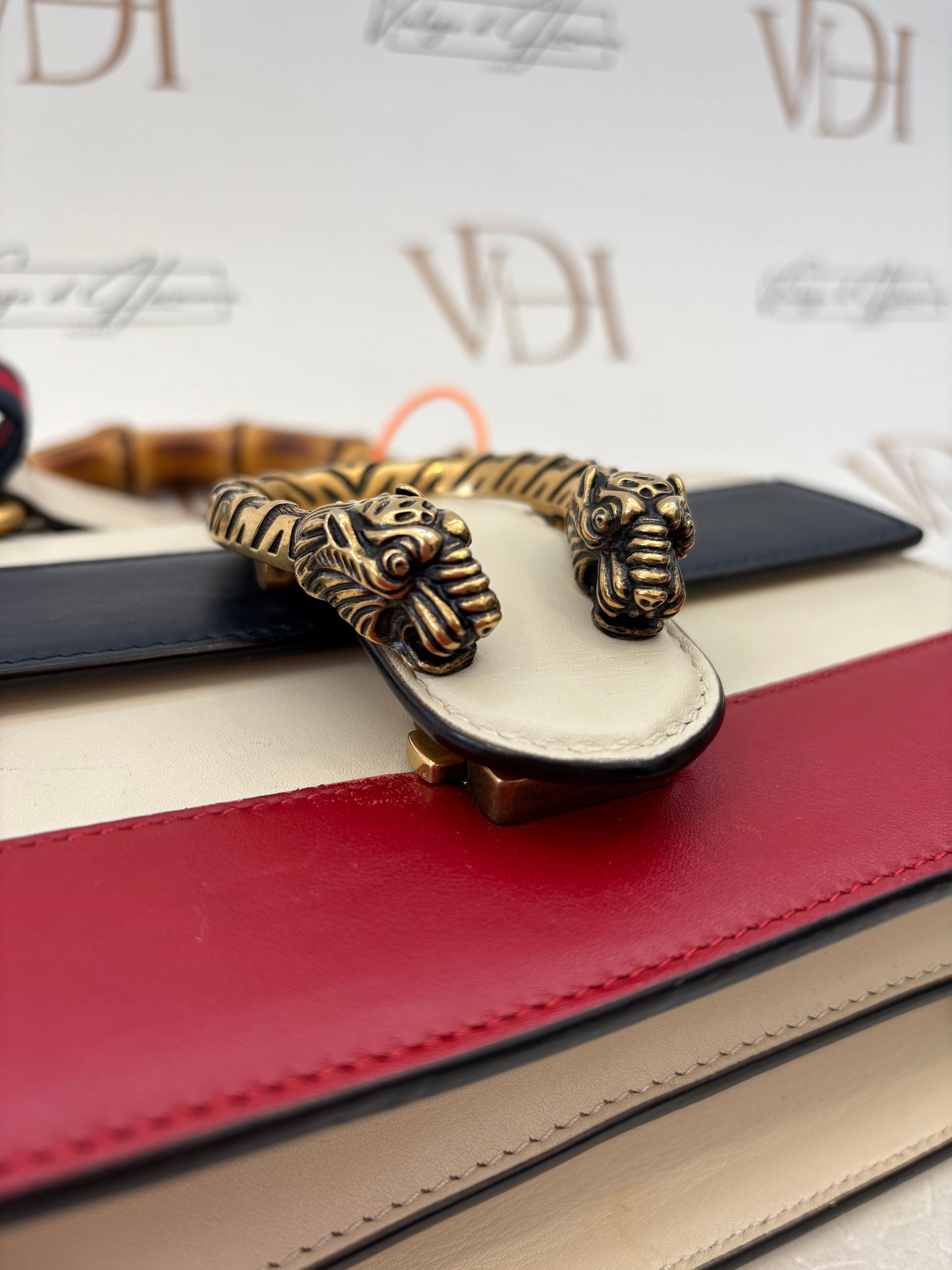 383471 - Gucci Dionysus