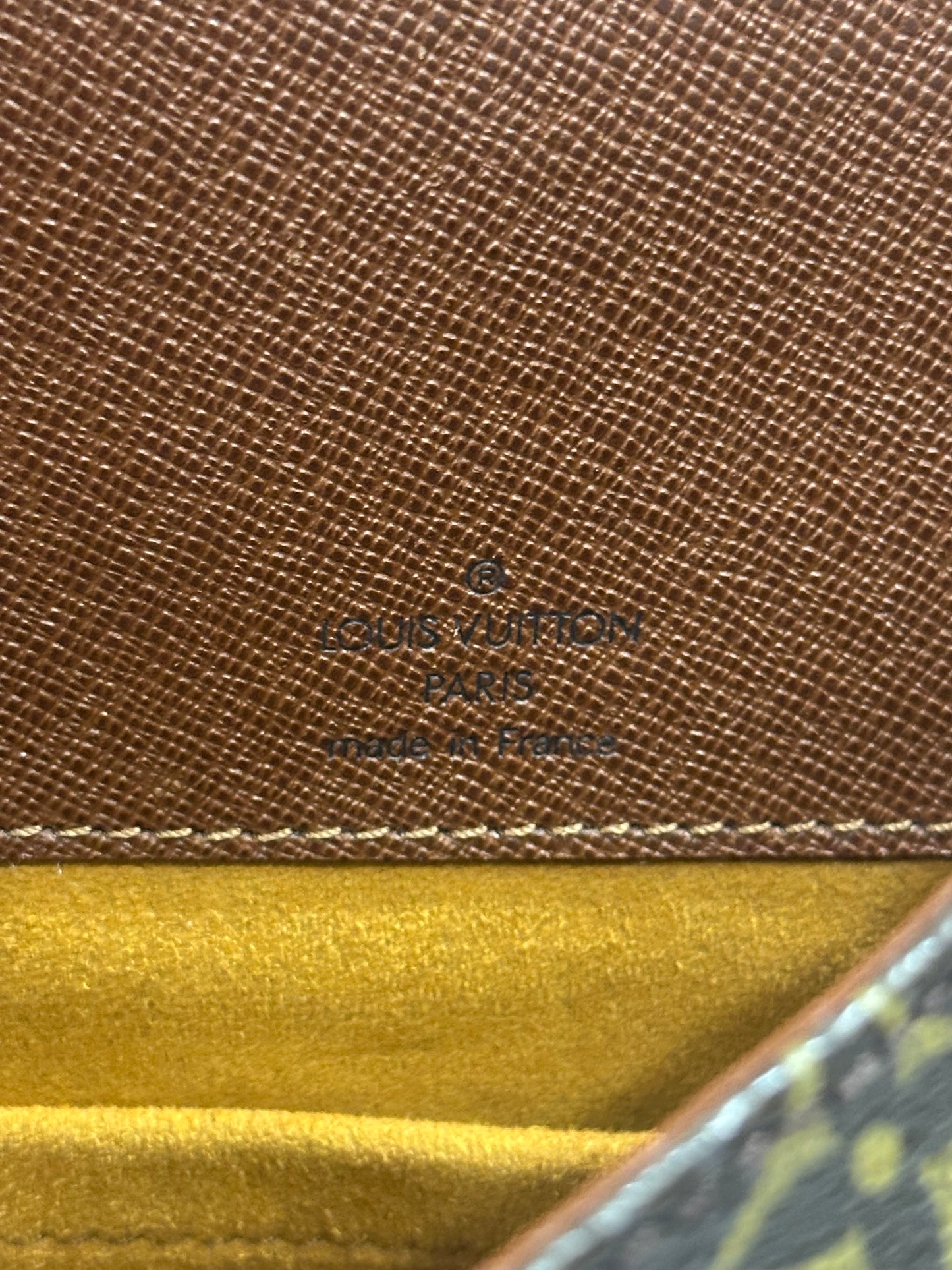 017796 - Louis Vuitton Musette