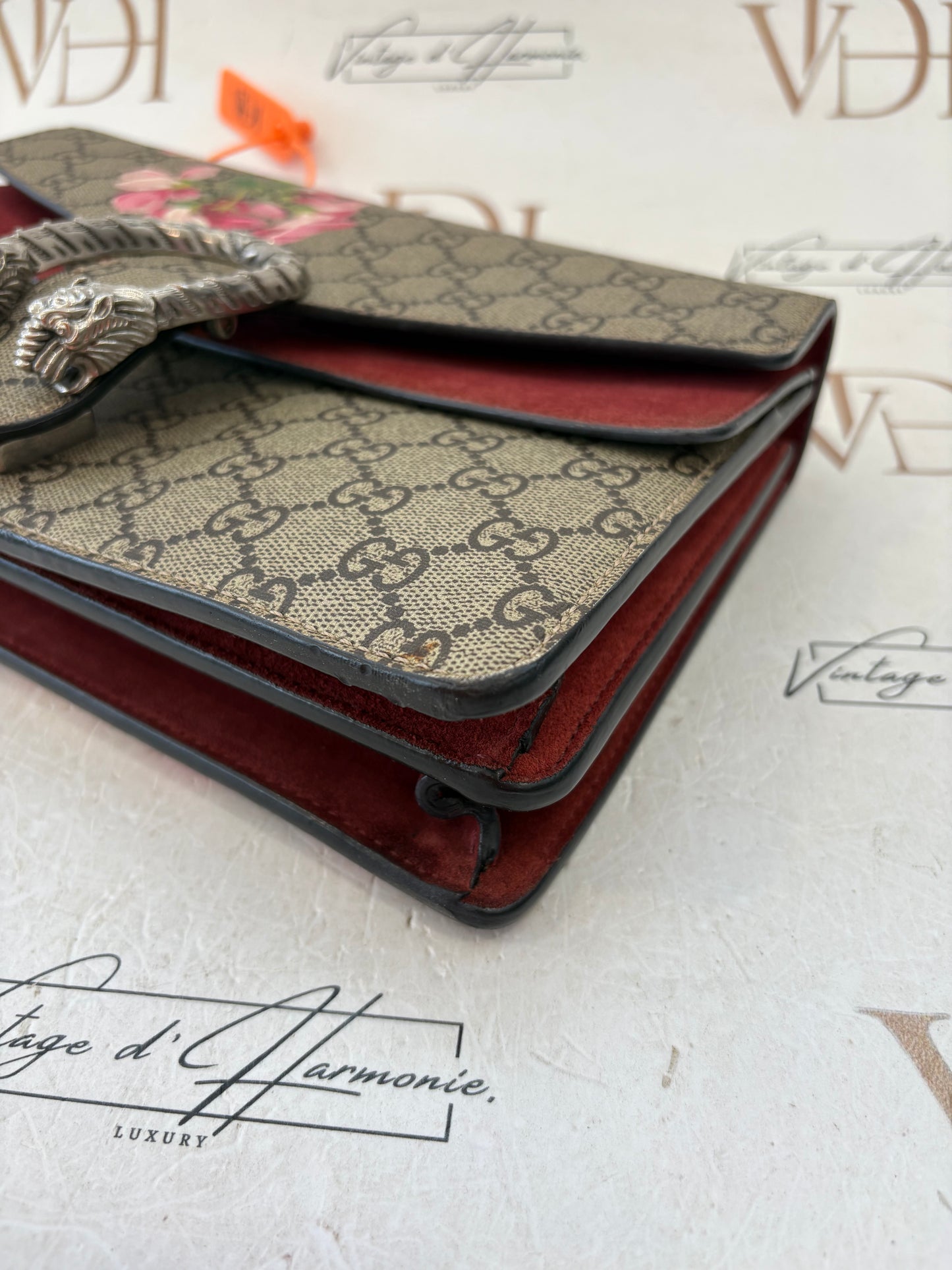 201386 - Gucci Dionysus