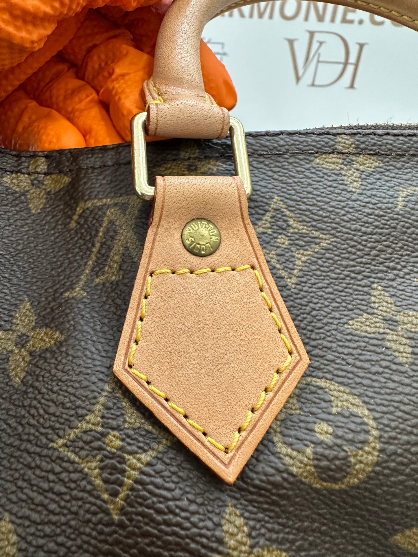 017909 - Louis Vuitton Speedy 40