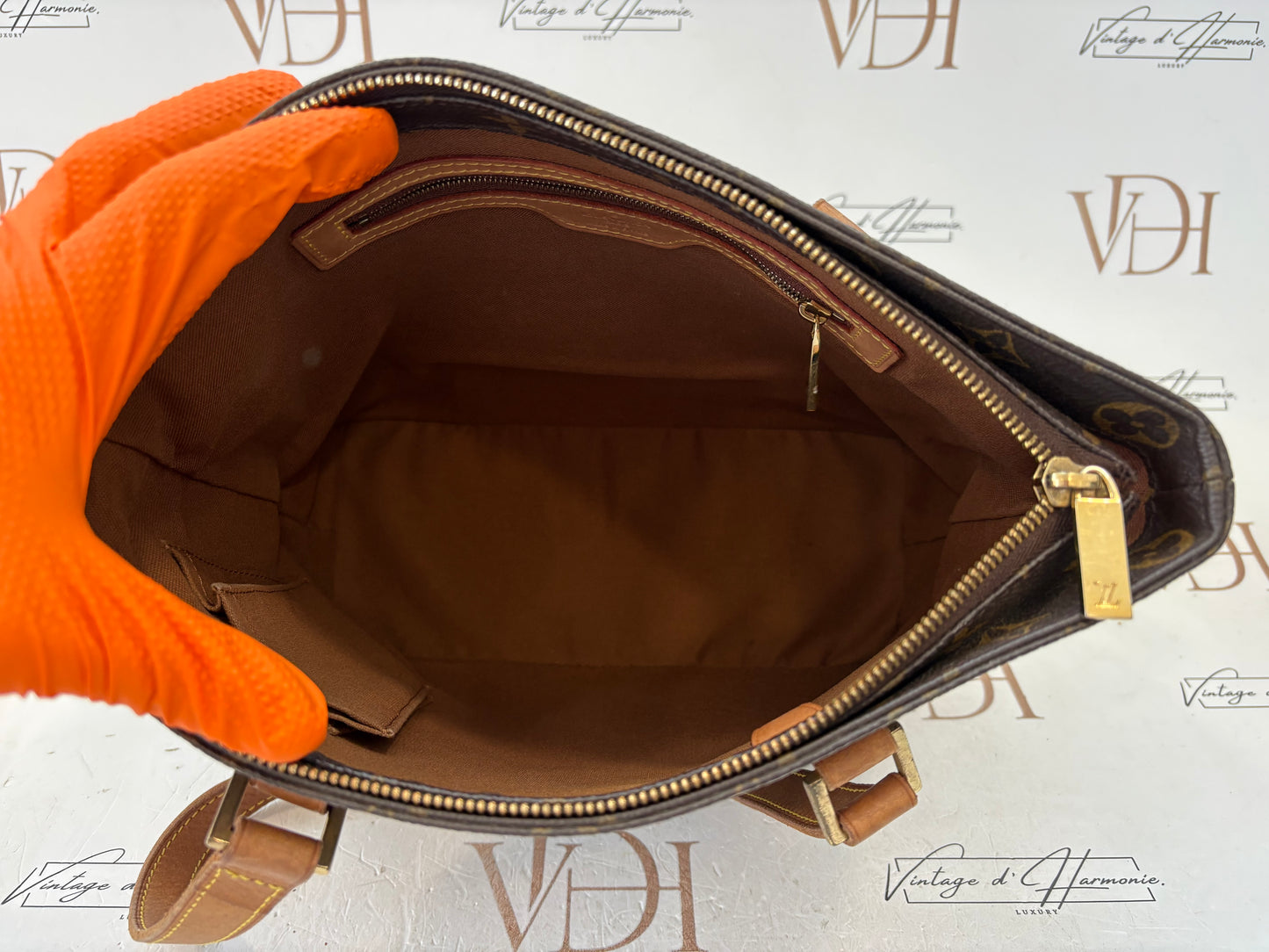 018343 - Louis Vuitton Cabas Piano