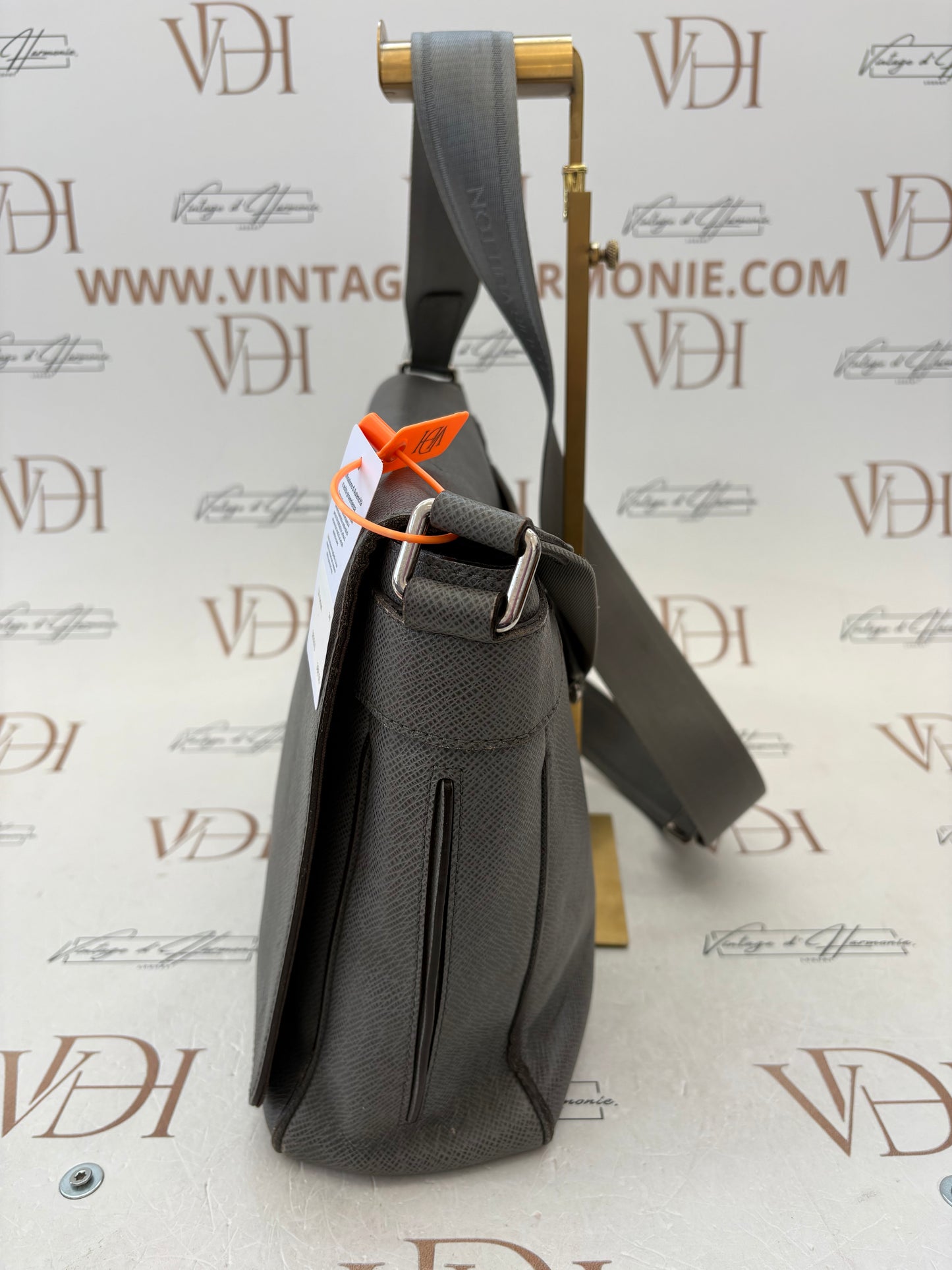 383270 - Louis Vuitton Roman