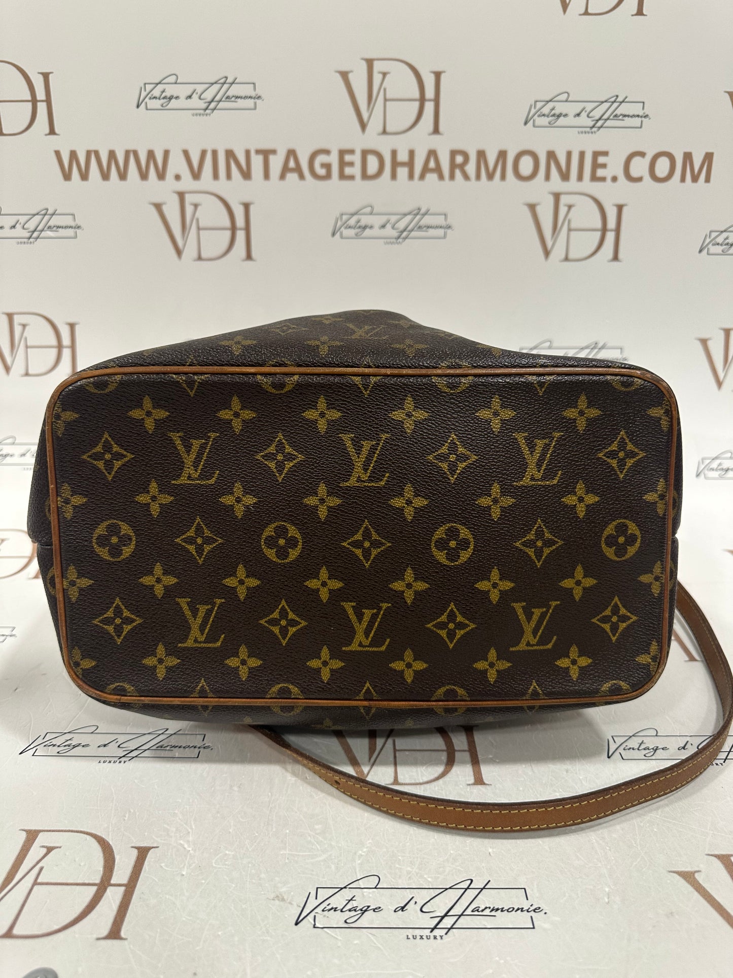 382973 - Louis Vuitton Palermo
