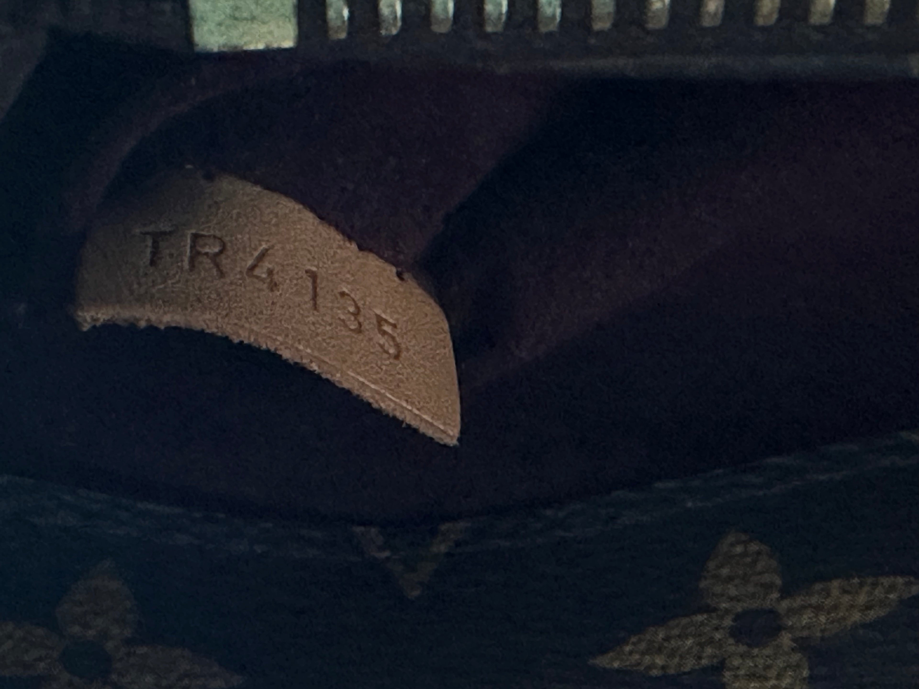 Louis Vuitton Montaigne